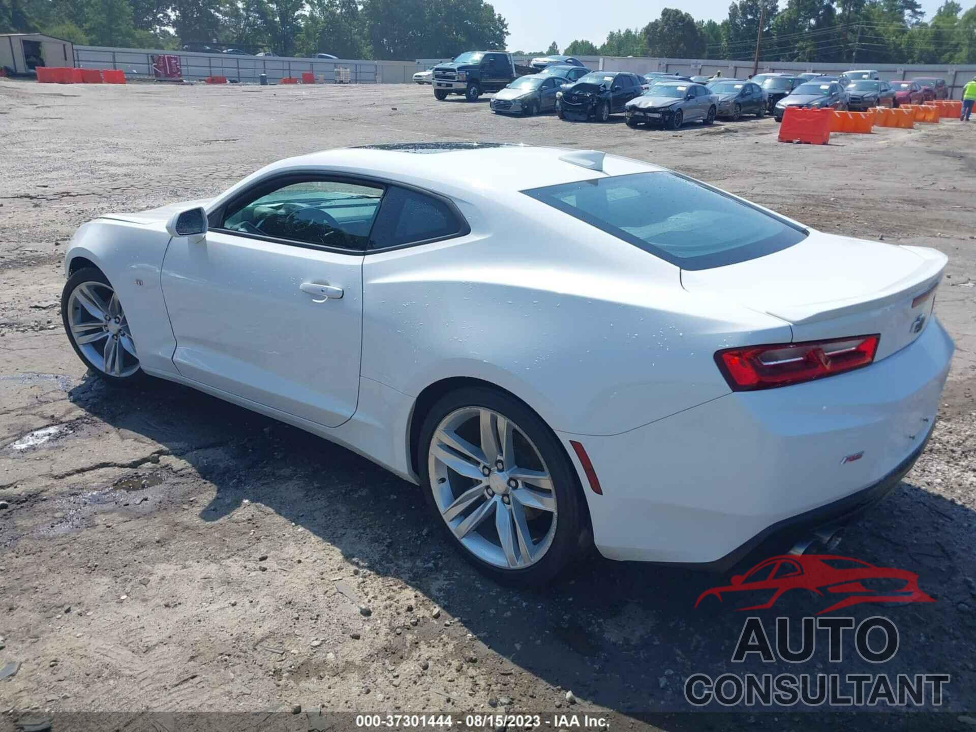 CHEVROLET CAMARO 2018 - 1G1FD1RS1J0137550