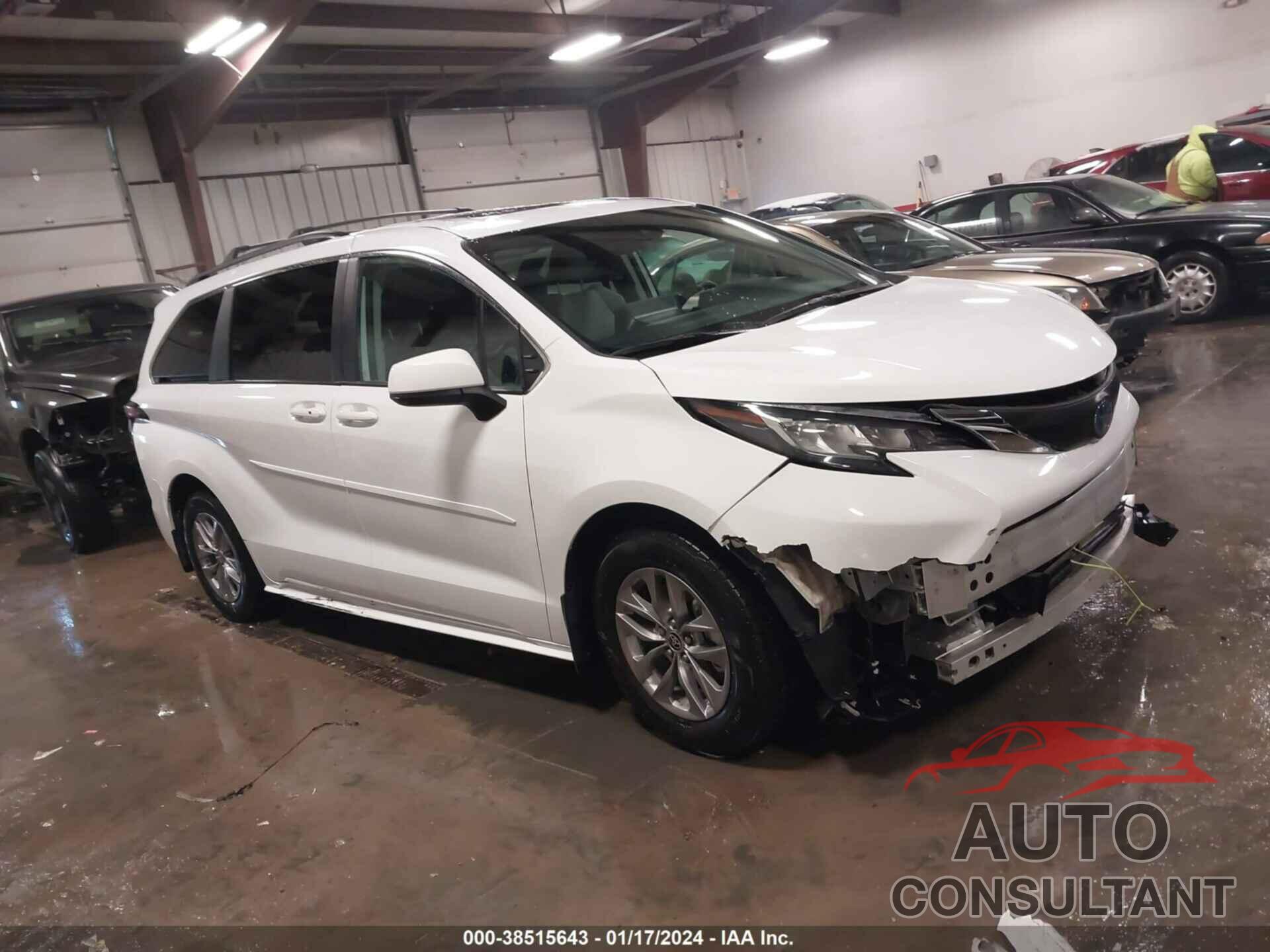 TOYOTA SIENNA 2022 - 5TDBRKEC4NS084583