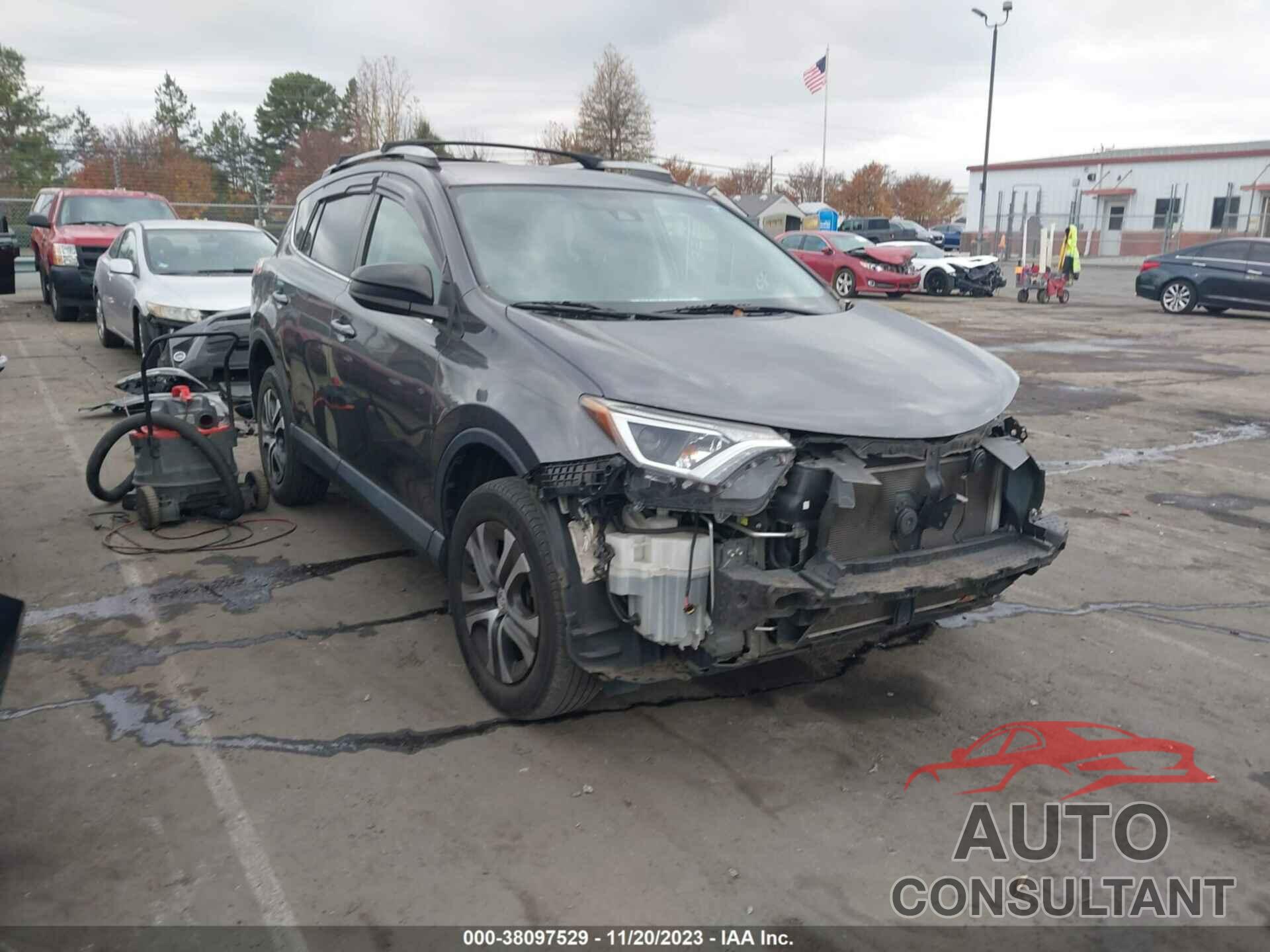 TOYOTA RAV4 2018 - 2T3ZFREV5JW448231