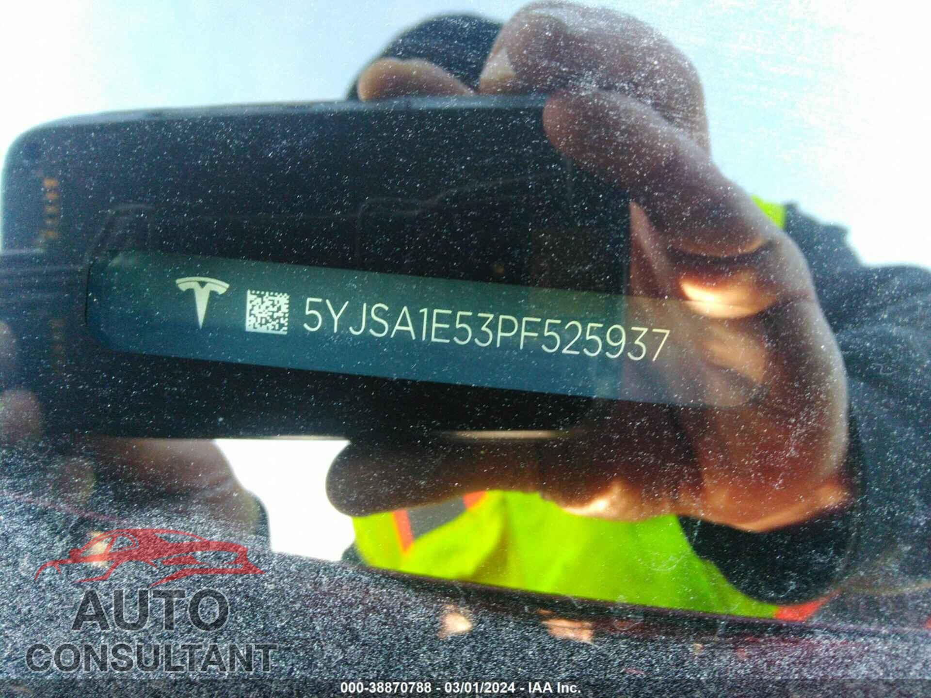 TESLA MODEL S 2023 - 5YJSA1E53PF525937