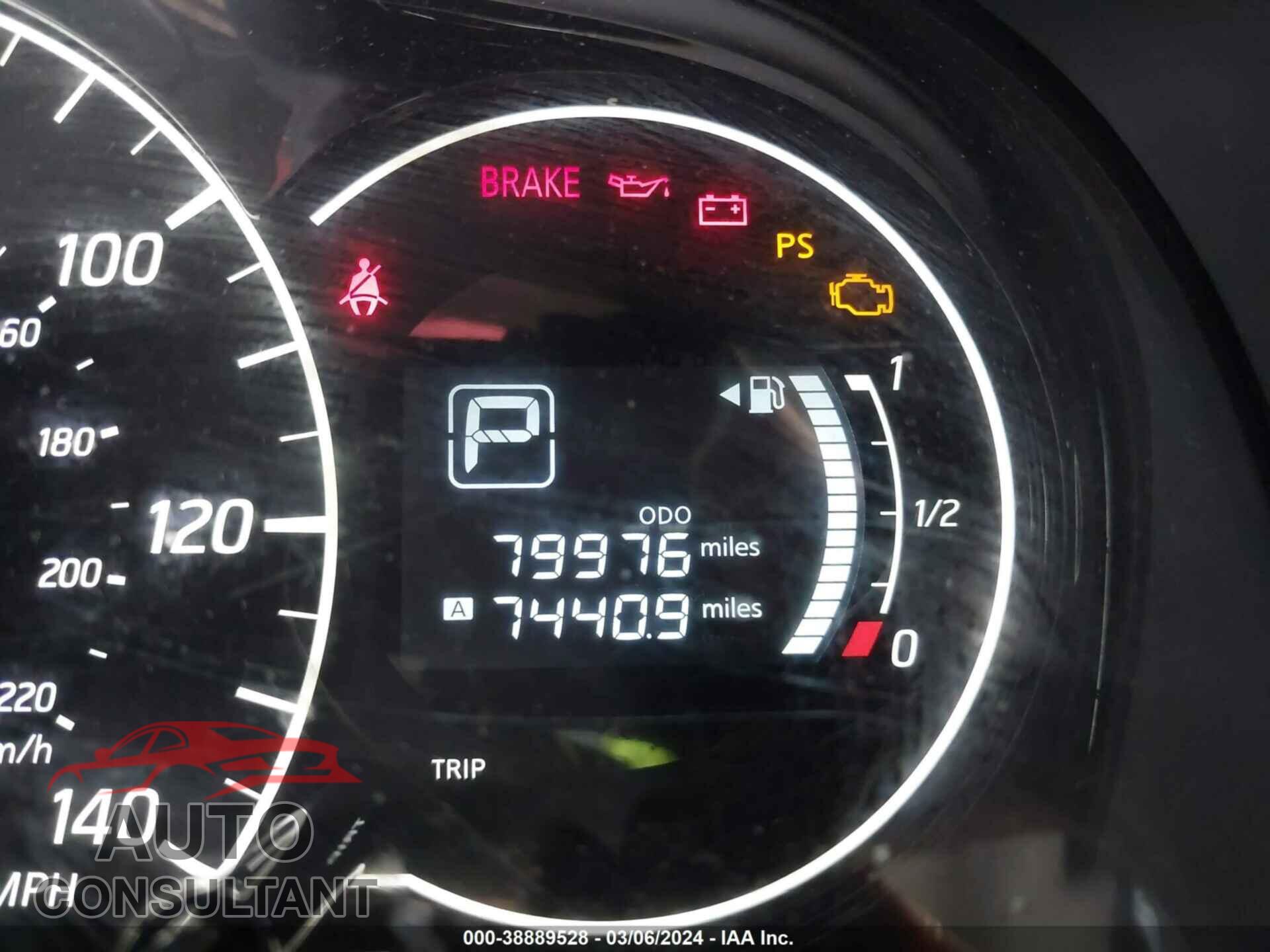 NISSAN VERSA NOTE 2017 - 3N1CE2CP8HL353106