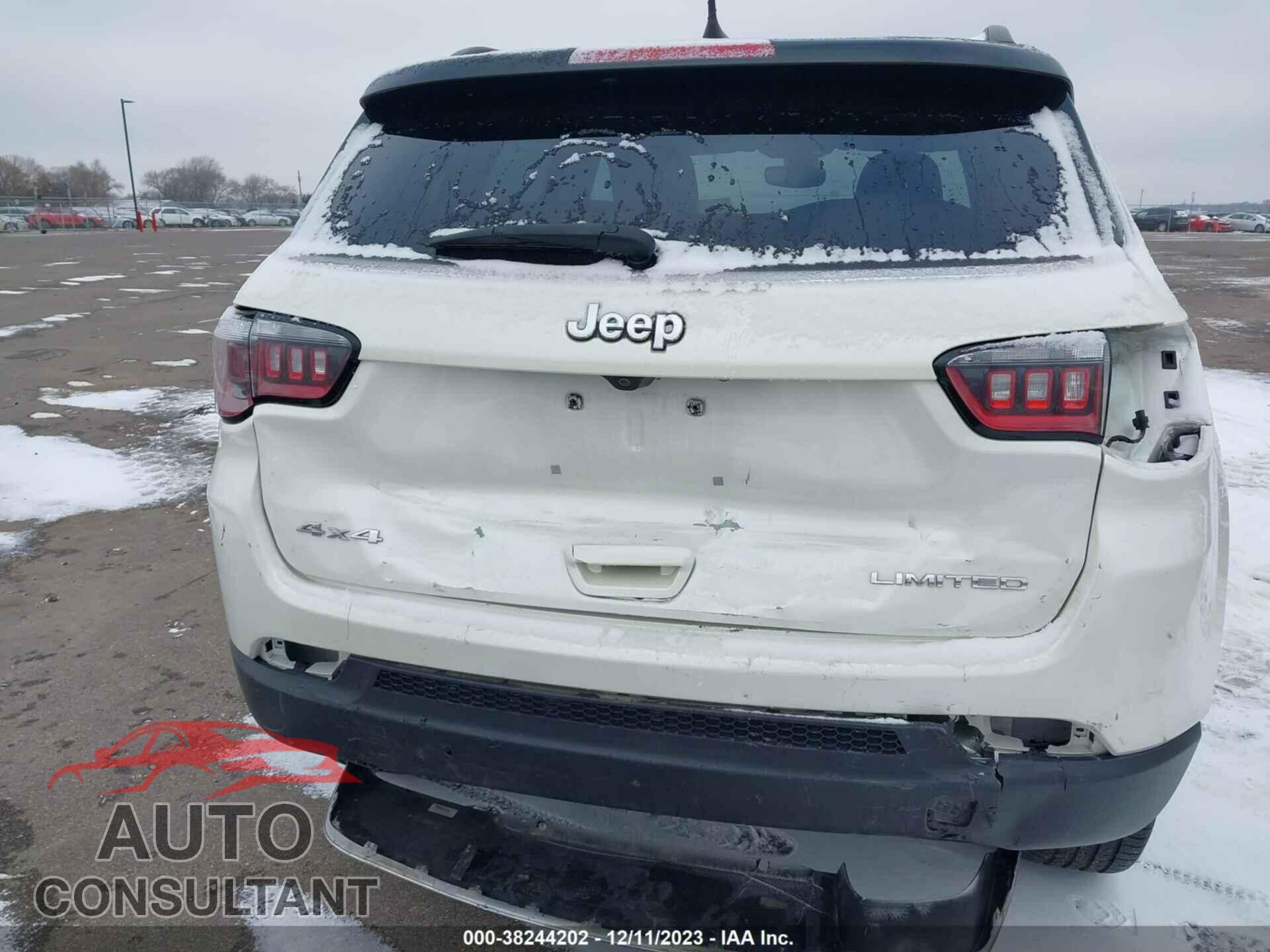 JEEP COMPASS 2018 - 3C4NJDCB1JT328443