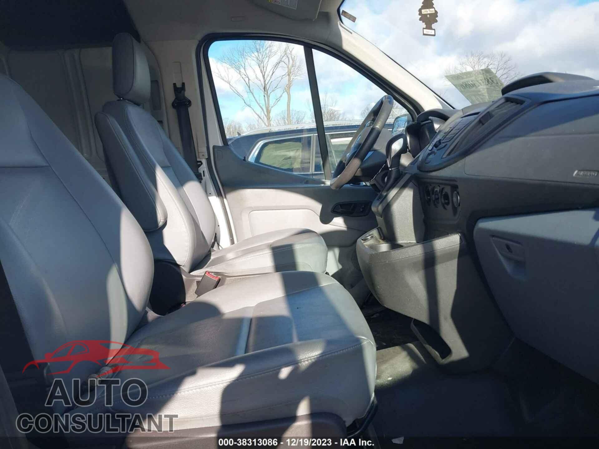 FORD TRANSIT 2019 - 1FTYR1YM2KKA78826