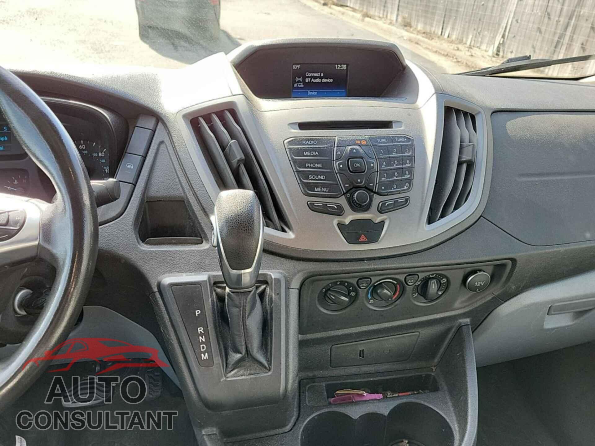 FORD TRANSIT 2017 - 1FTYR1DM1HKB48766