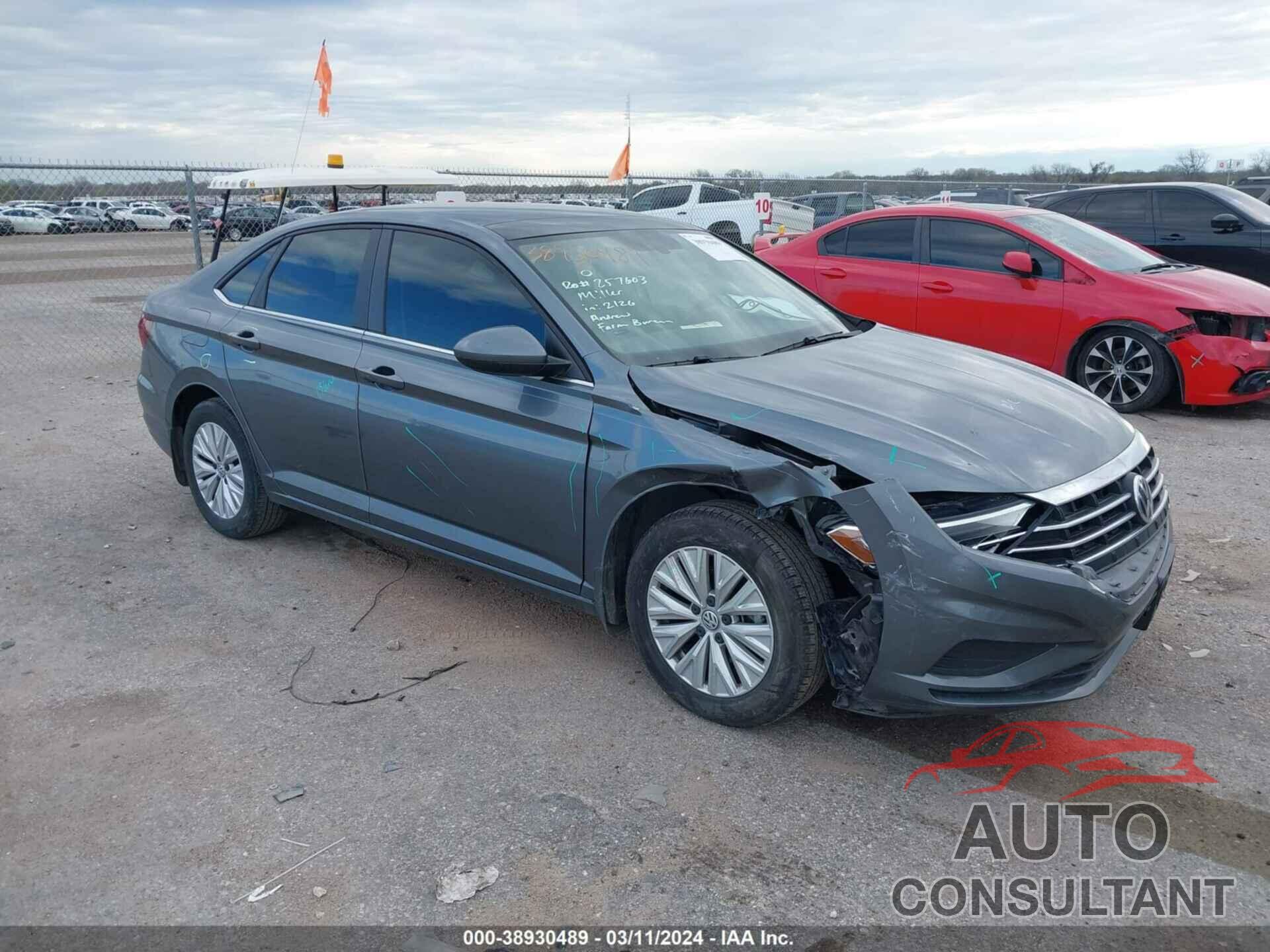 VOLKSWAGEN JETTA 2019 - 3VWC57BU8KM165489