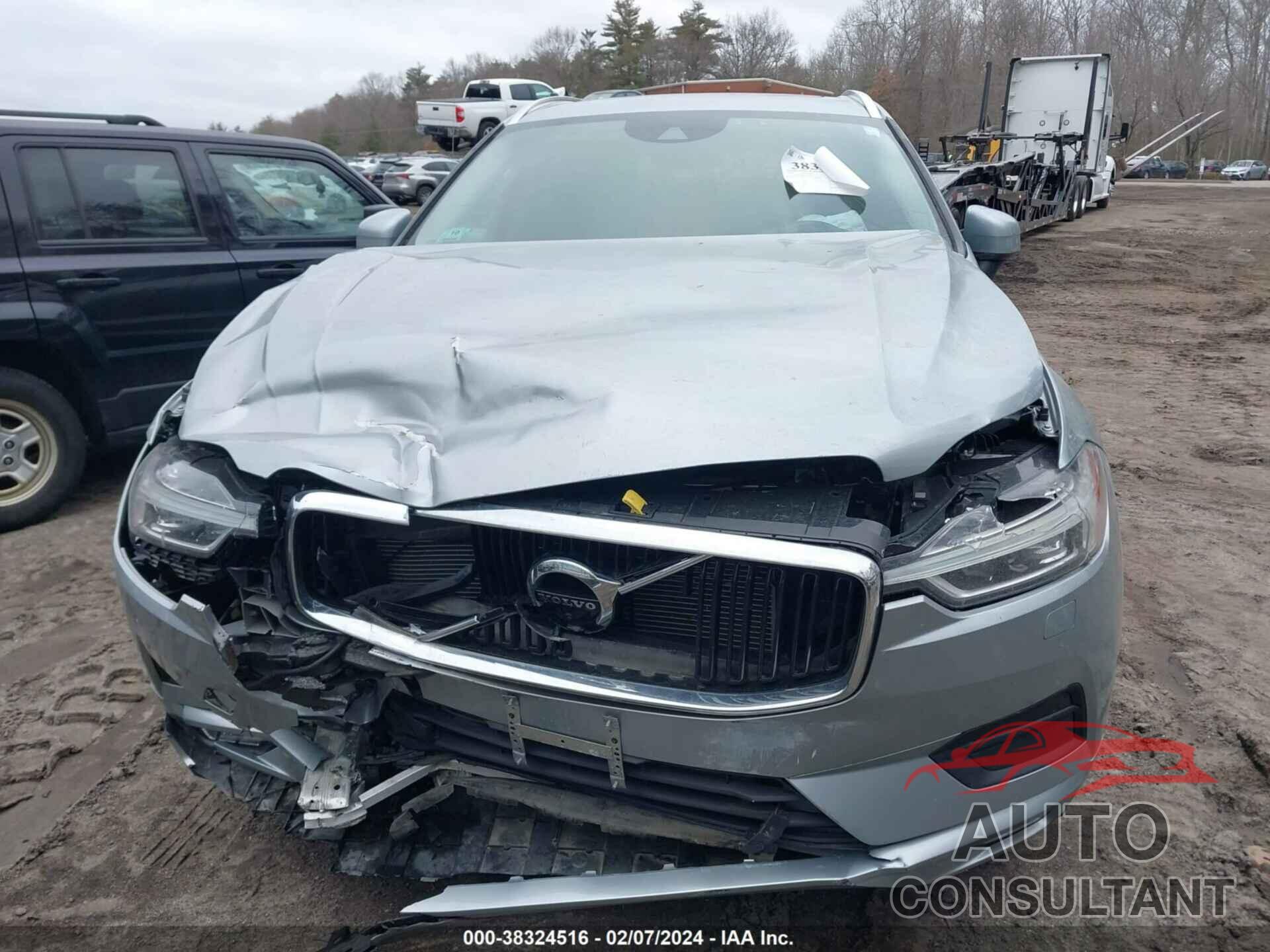 VOLVO XC60 2018 - YV4A22RK7J1095003