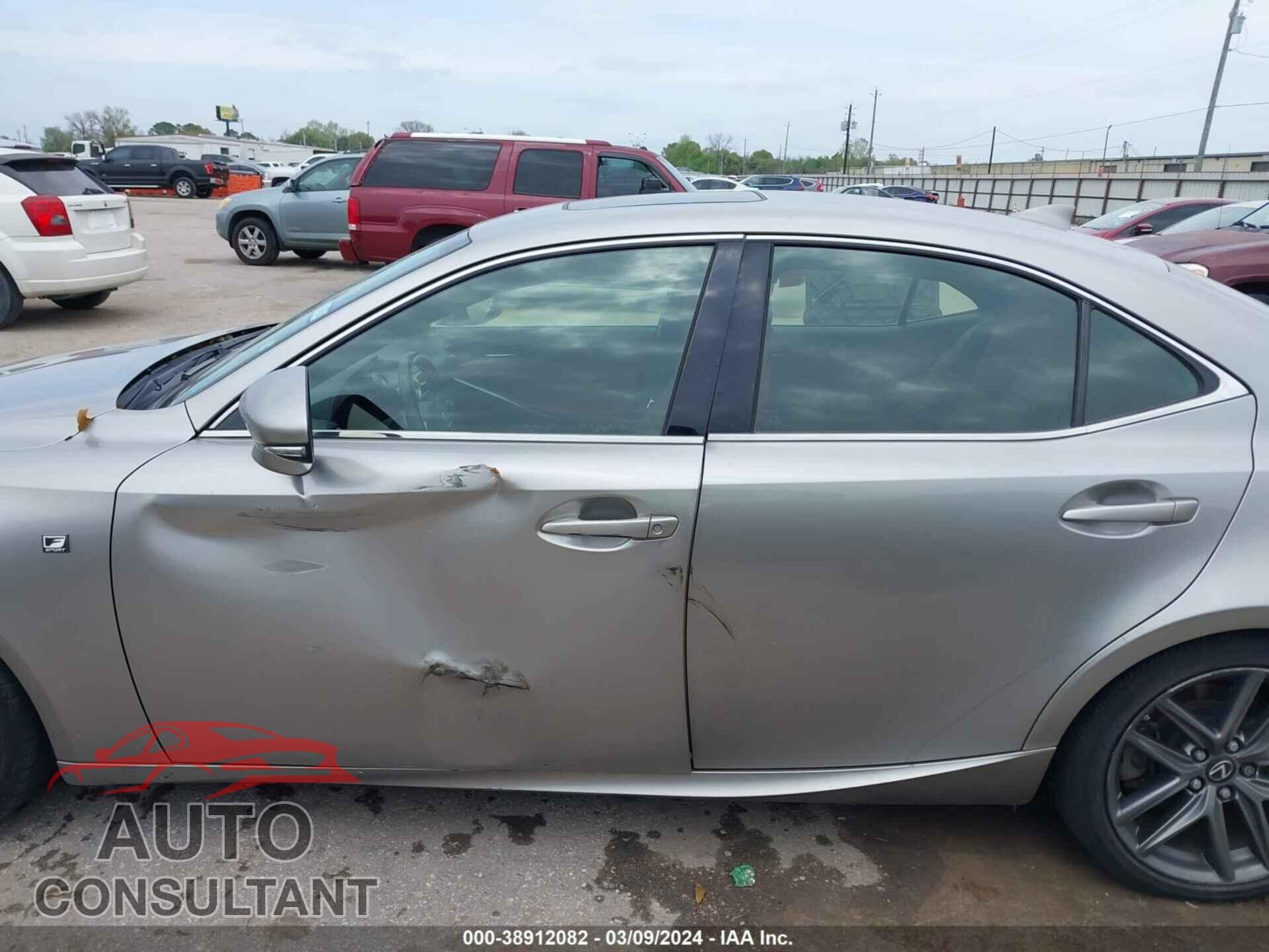 LEXUS IS 200T 2016 - JTHBA1D2XG5024728