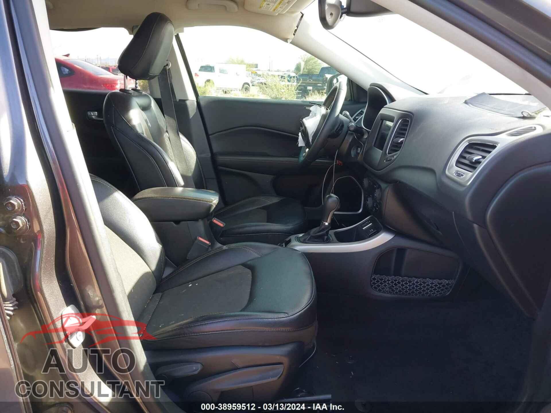 JEEP COMPASS 2018 - 3C4NJCBB7JT425366