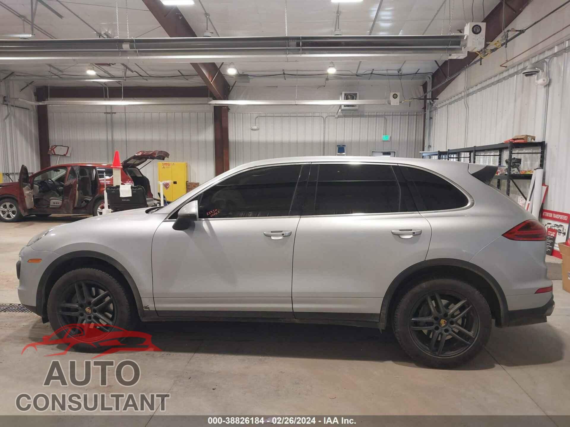 PORSCHE CAYENNE 2016 - WP1AA2A23GLA10994