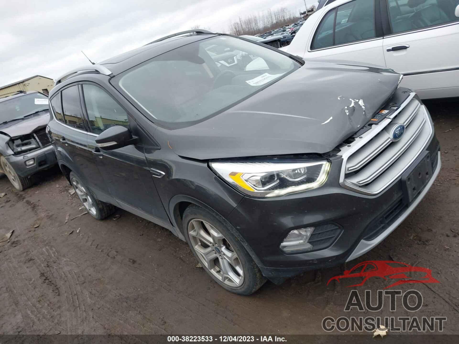 FORD ESCAPE 2018 - 1FMCU9J97JUD45082
