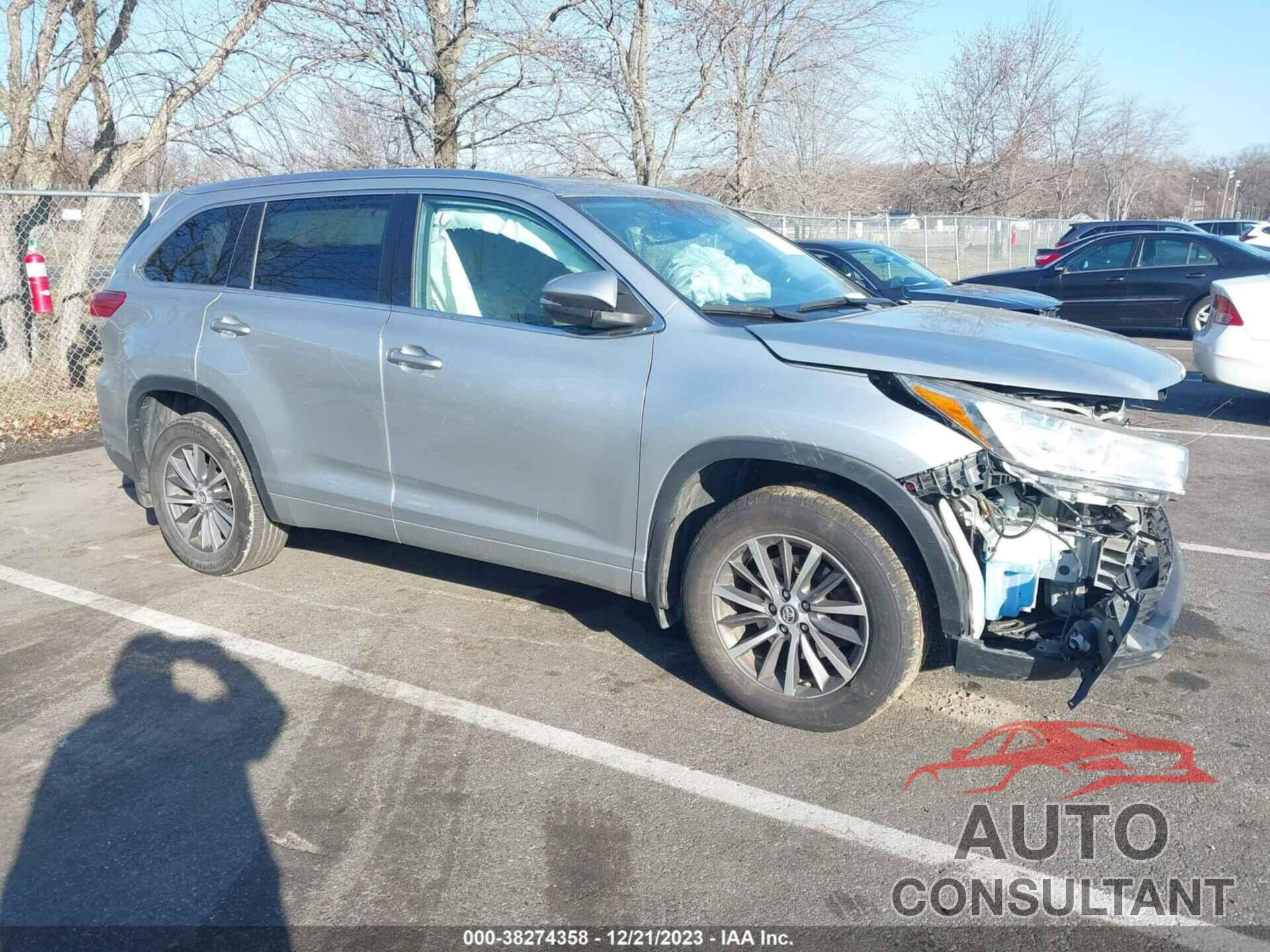 TOYOTA HIGHLANDER 2018 - 5TDJZRFHXJS532902