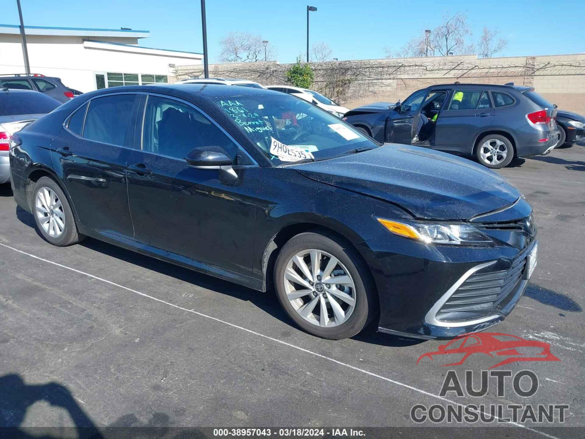 TOYOTA CAMRY 2023 - 4T1C11AK9PU101164
