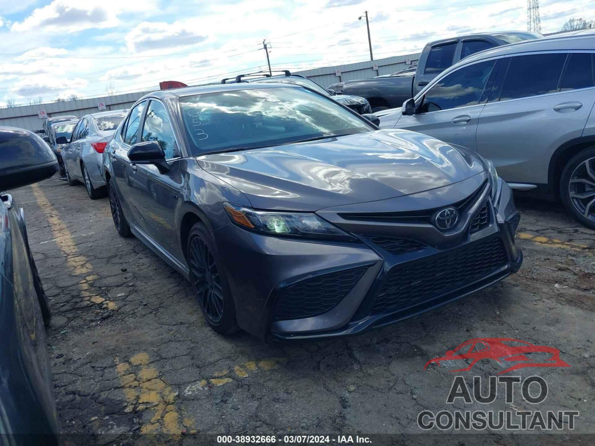 TOYOTA CAMRY 2023 - 4T1G11AK5PU775653