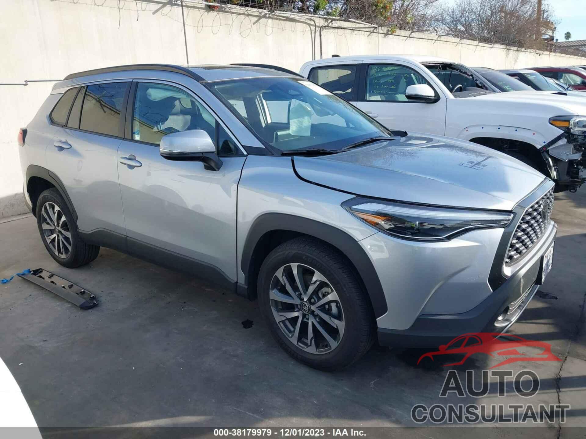 TOYOTA COROLLA CROSS 2023 - 7MUDAABG6PV049361