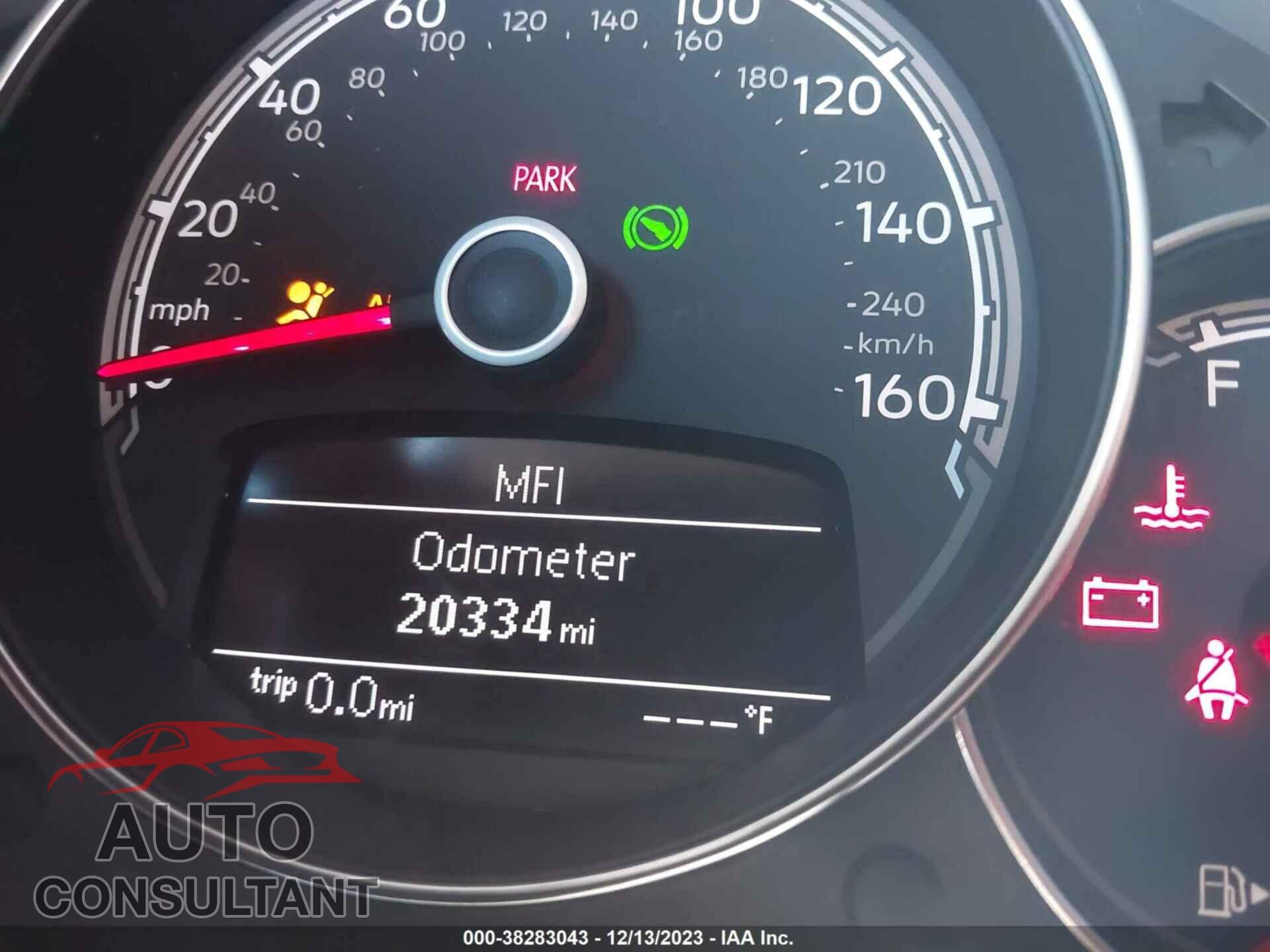 VOLKSWAGEN BEETLE 2017 - 3VWF17ATXHM631224