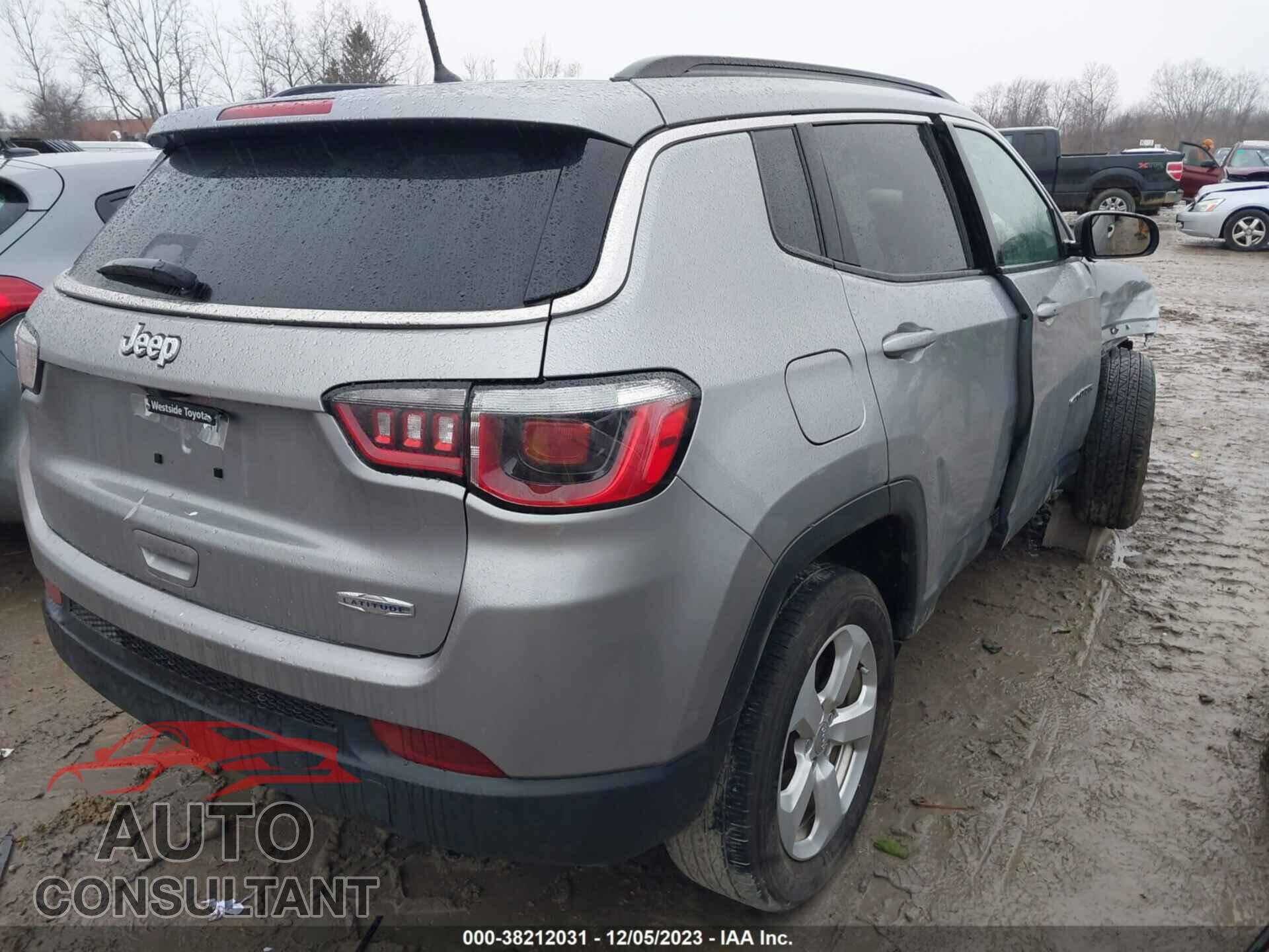 JEEP COMPASS 2018 - 3C4NJCBB0JT309006