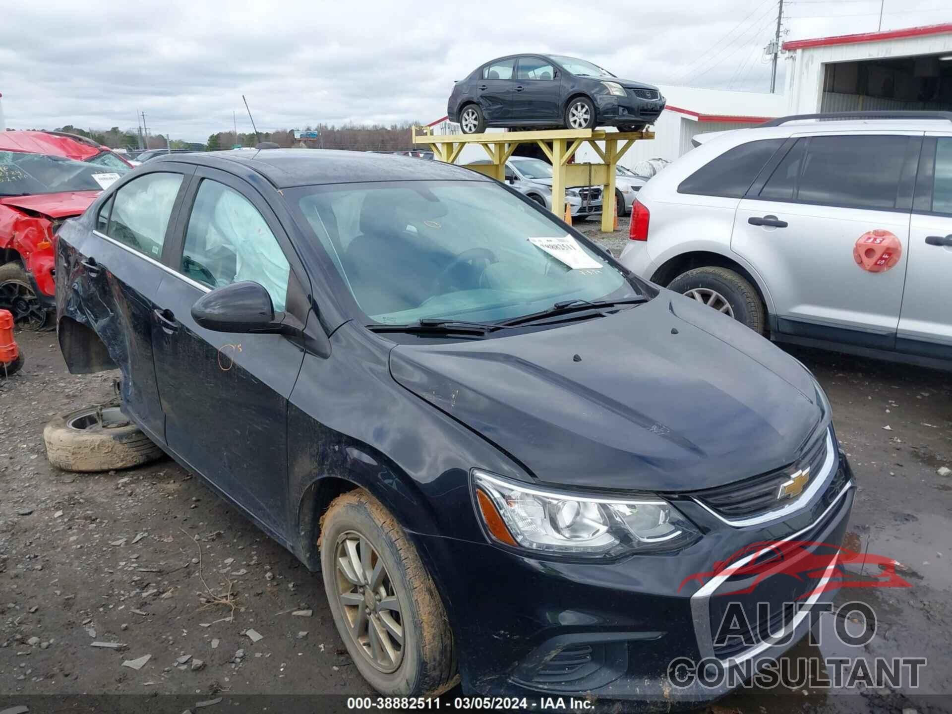 CHEVROLET SONIC 2017 - 1G1JD5SH1H4128463