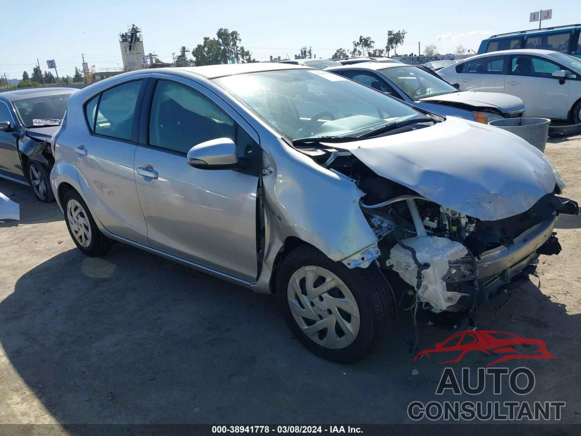 TOYOTA PRIUS C 2016 - JTDKDTB39G1124455