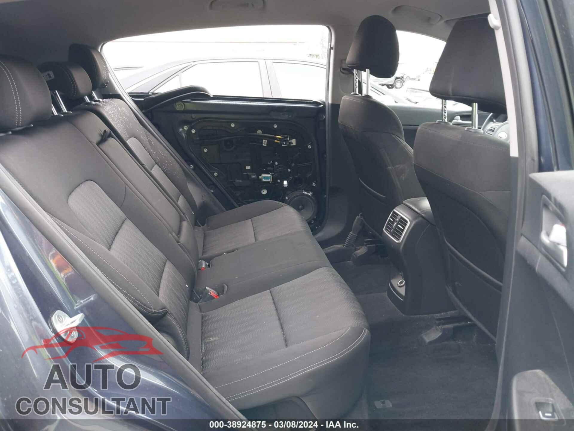 KIA SPORTAGE 2017 - KNDPMCAC8H7079384