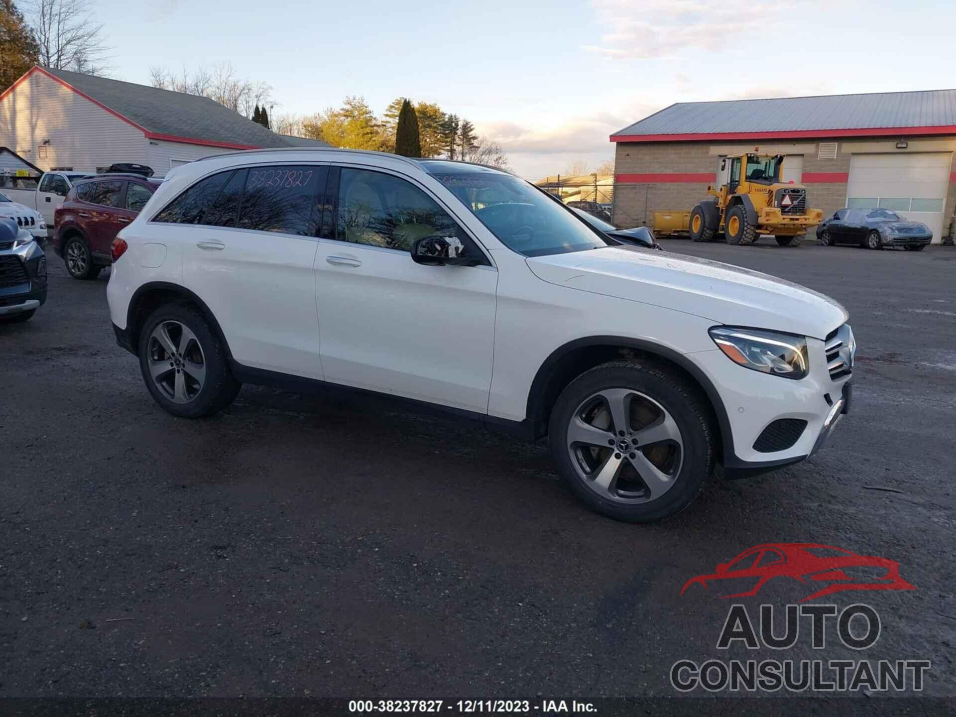 MERCEDES-BENZ GLC 300 2019 - WDC0G4KB1KV134484