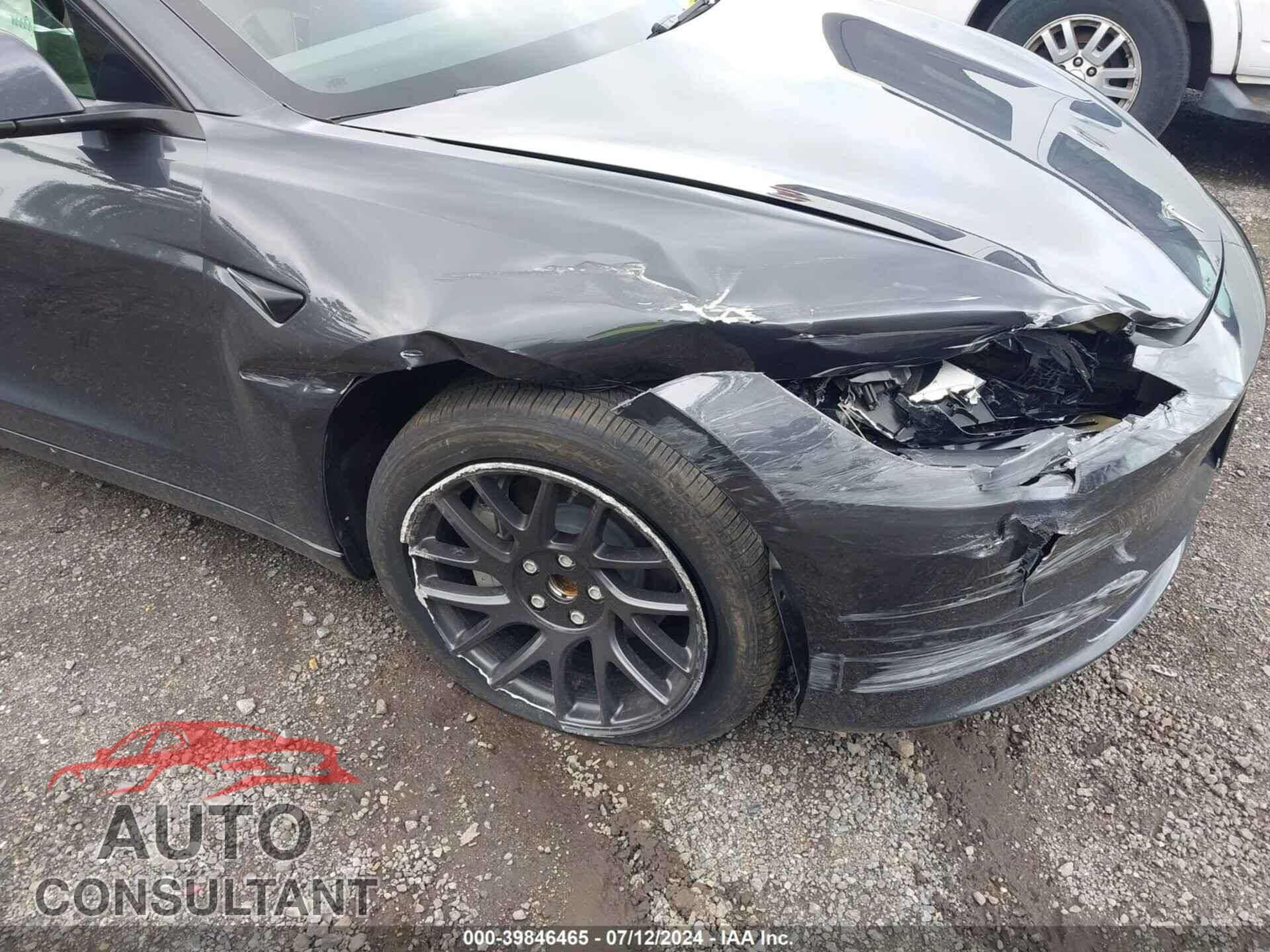 TESLA MODEL 3 2024 - 5YJ3E1EA4RF726982