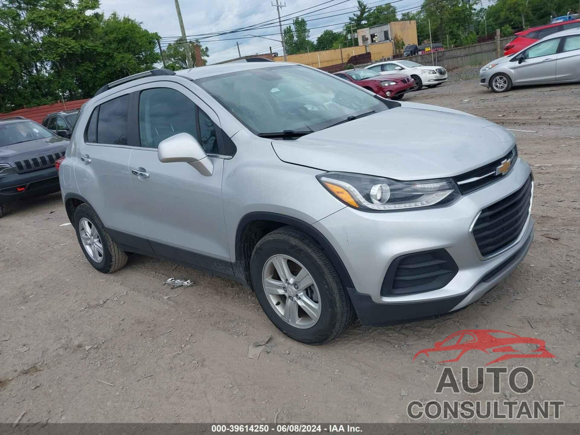 CHEVROLET TRAX 2018 - 3GNCJLSB8JL321337