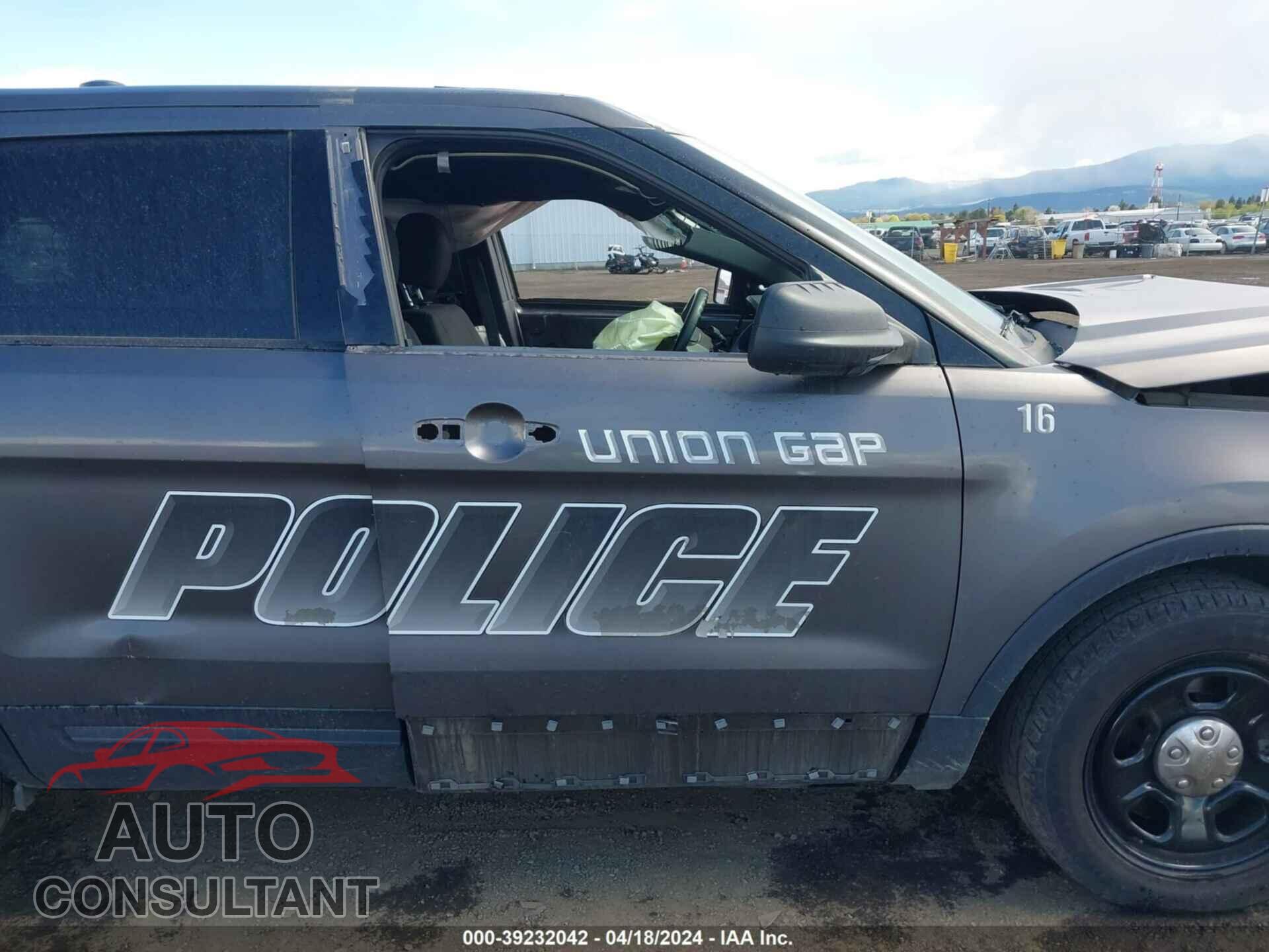 FORD POLICE INTERCEPTOR UTILITY 2018 - 1FM5K8AR7JGB34827