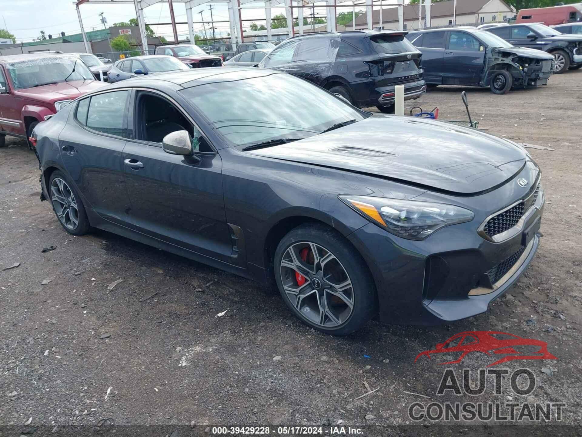 KIA STINGER 2018 - KNAE45LC6J6030595