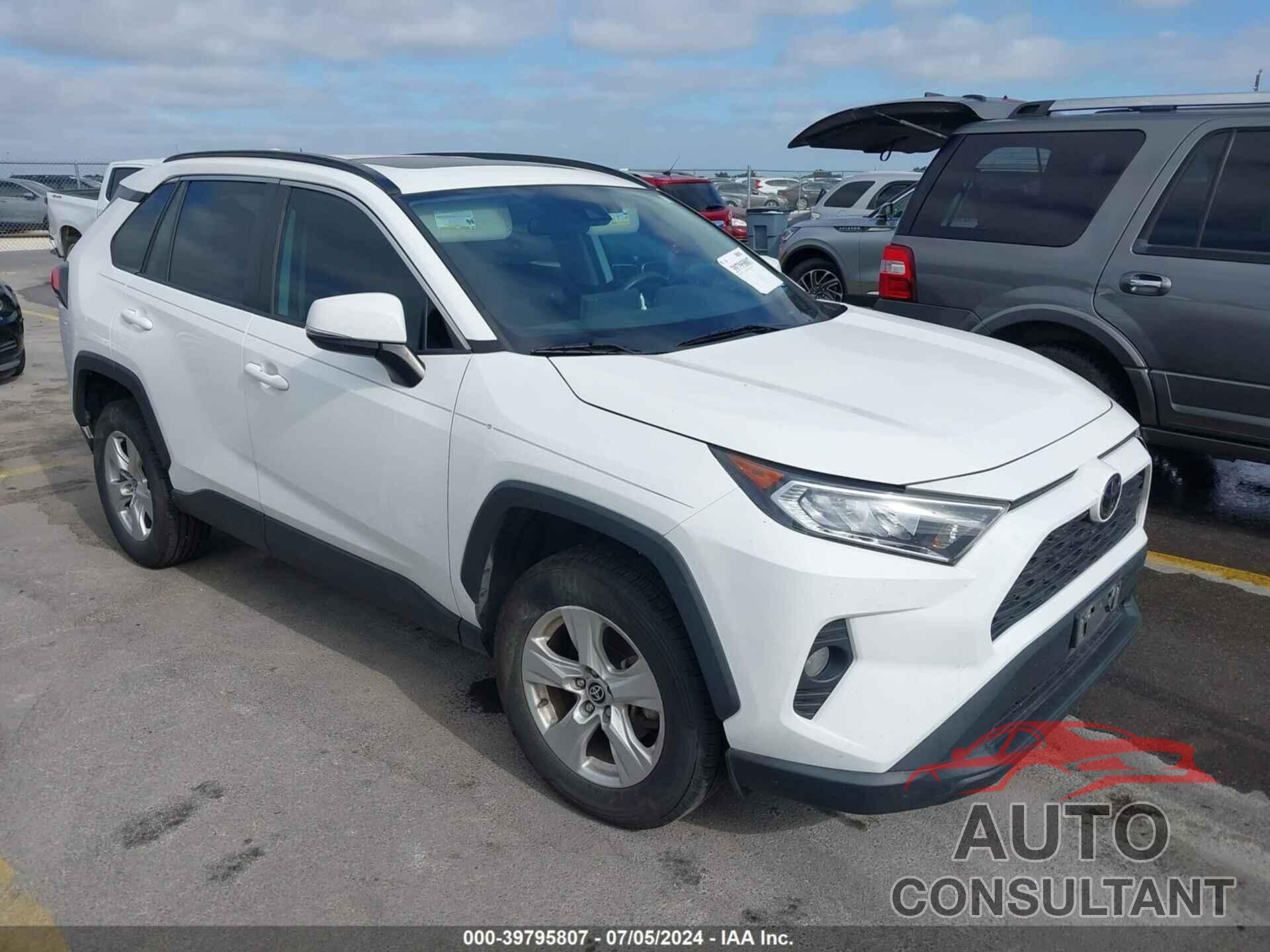 TOYOTA RAV4 2021 - 2T3W1RFV2MC116351