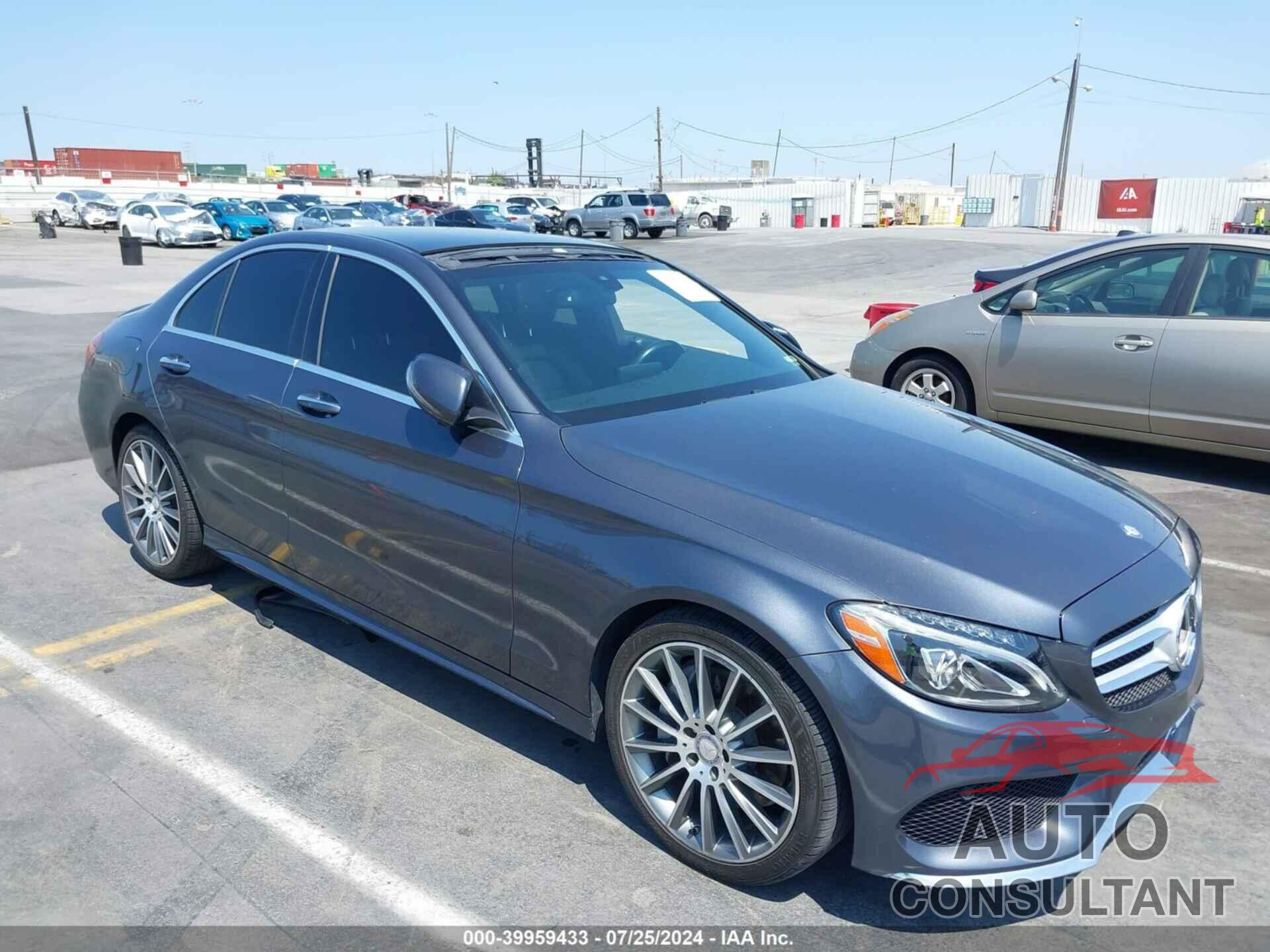 MERCEDES-BENZ C 300 2016 - 55SWF4JB2GU164778