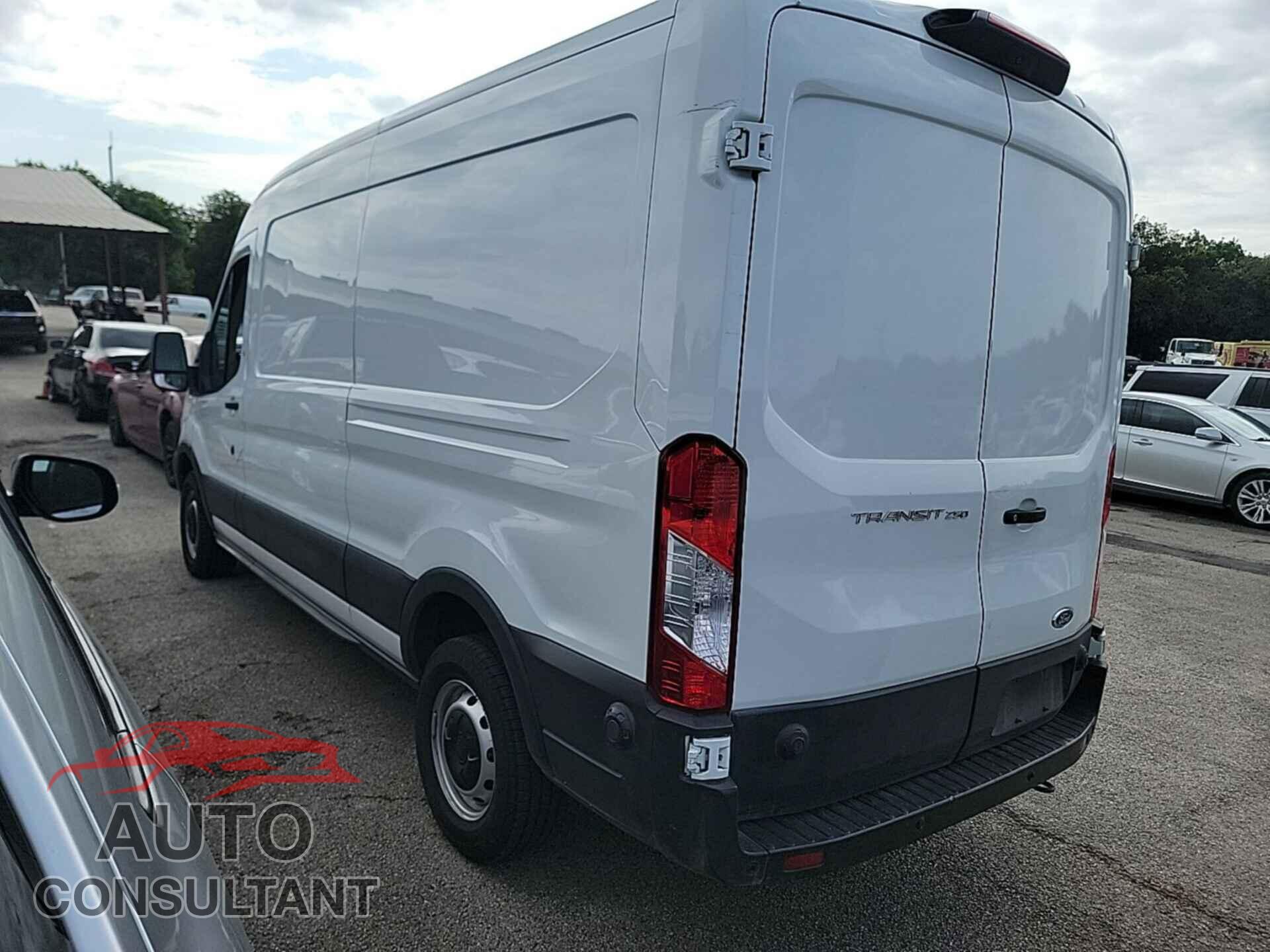 FORD TRANSIT 2019 - 1FTYR2CM8KKB19053