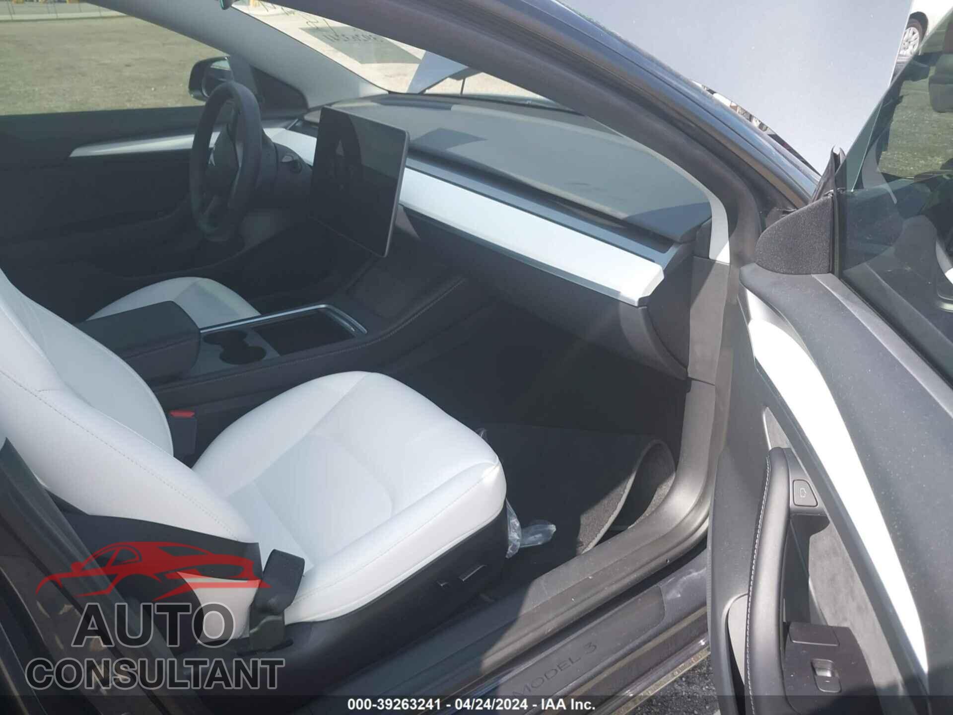 TESLA MODEL 3 2023 - 5YJ3E1EA8PF422955