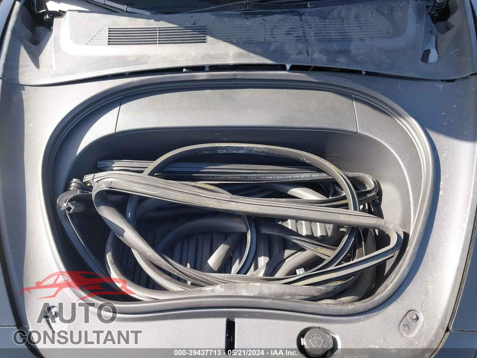 TESLA MODEL 3 2024 - 5YJ3E1EA8RF731389