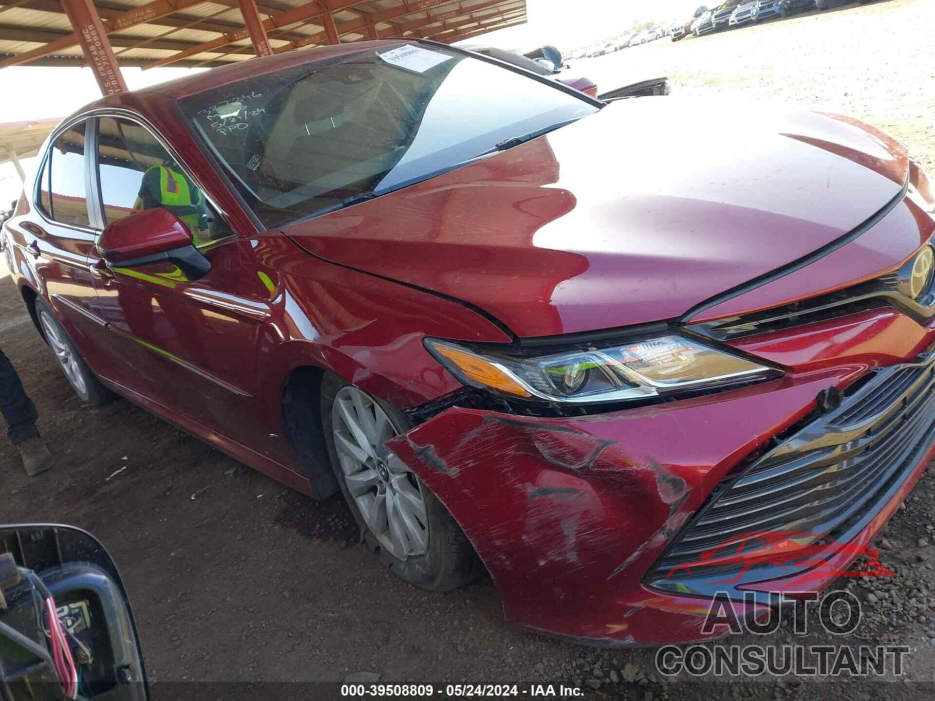 TOYOTA CAMRY 2018 - 4T1B11HKXJU600161