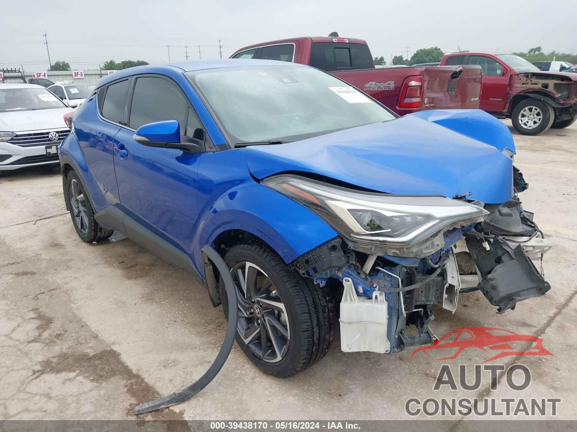 TOYOTA C-HR 2021 - JTNKHMBX6M1113952