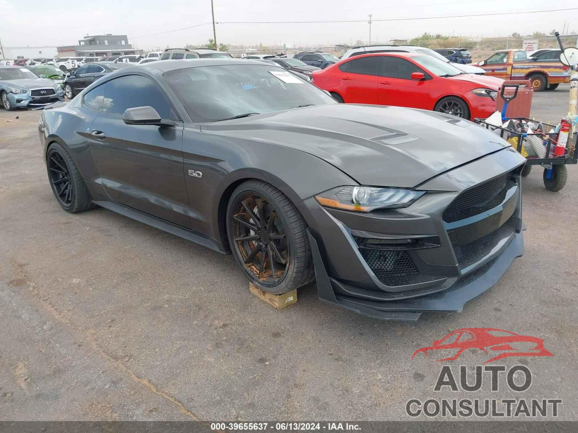 FORD MUSTANG 2018 - 1FA6P8CF0J5113851