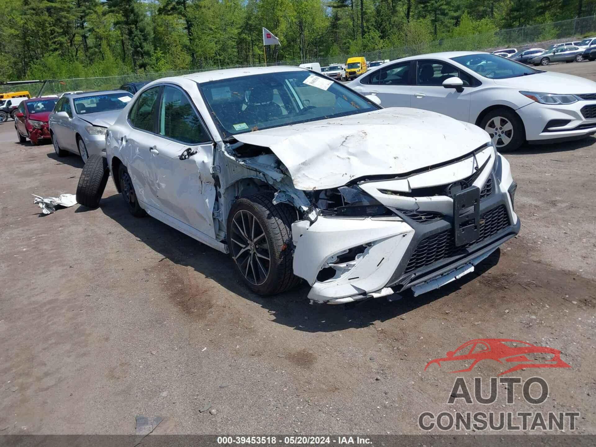 TOYOTA CAMRY 2021 - 4T1G11AK7MU436663