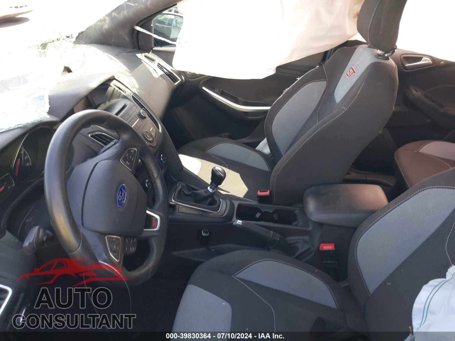 FORD FOCUS ST 2017 - 1FADP3L90HL214916