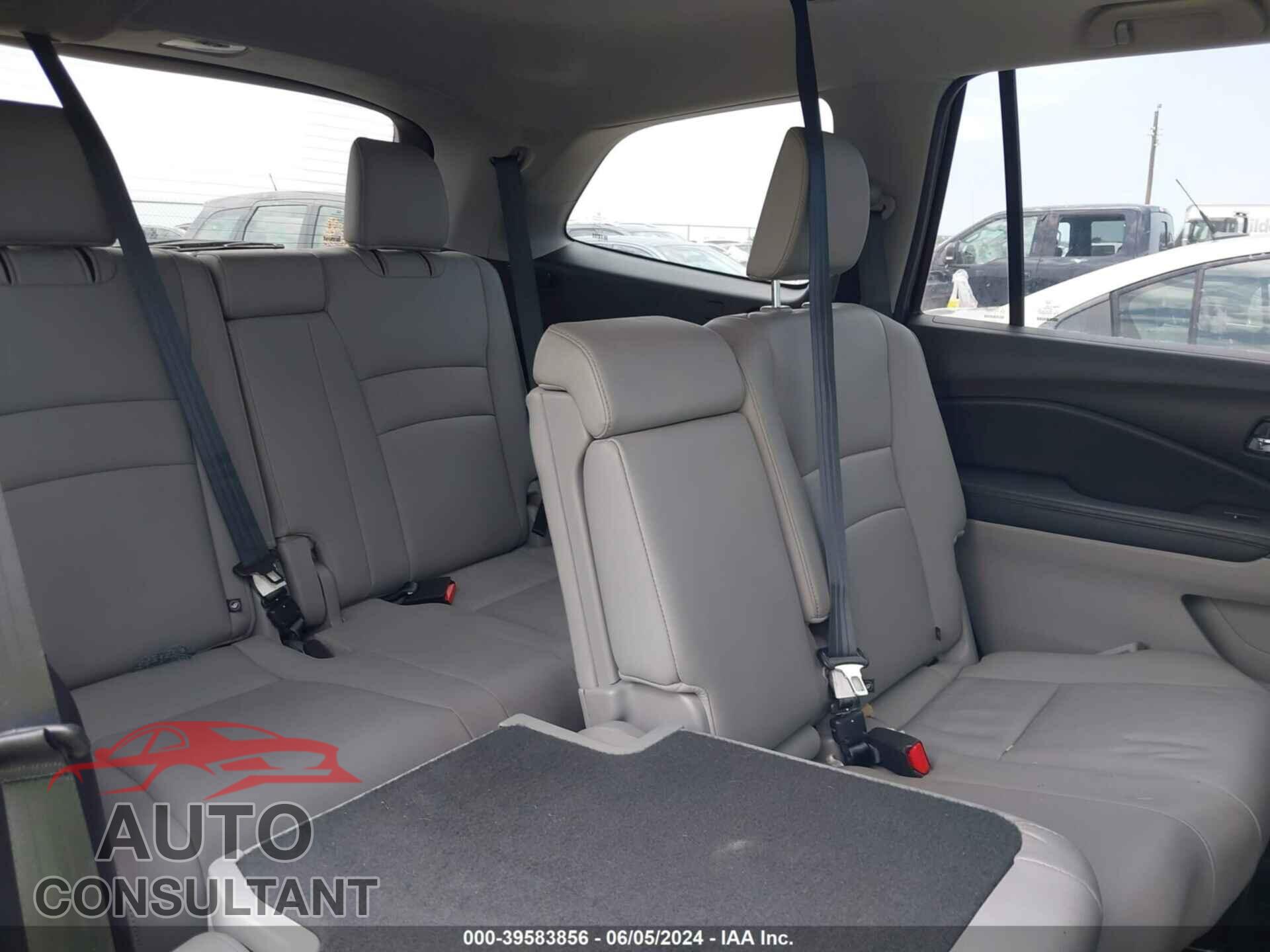 HONDA PILOT 2017 - 5FNYF5H53HB048202