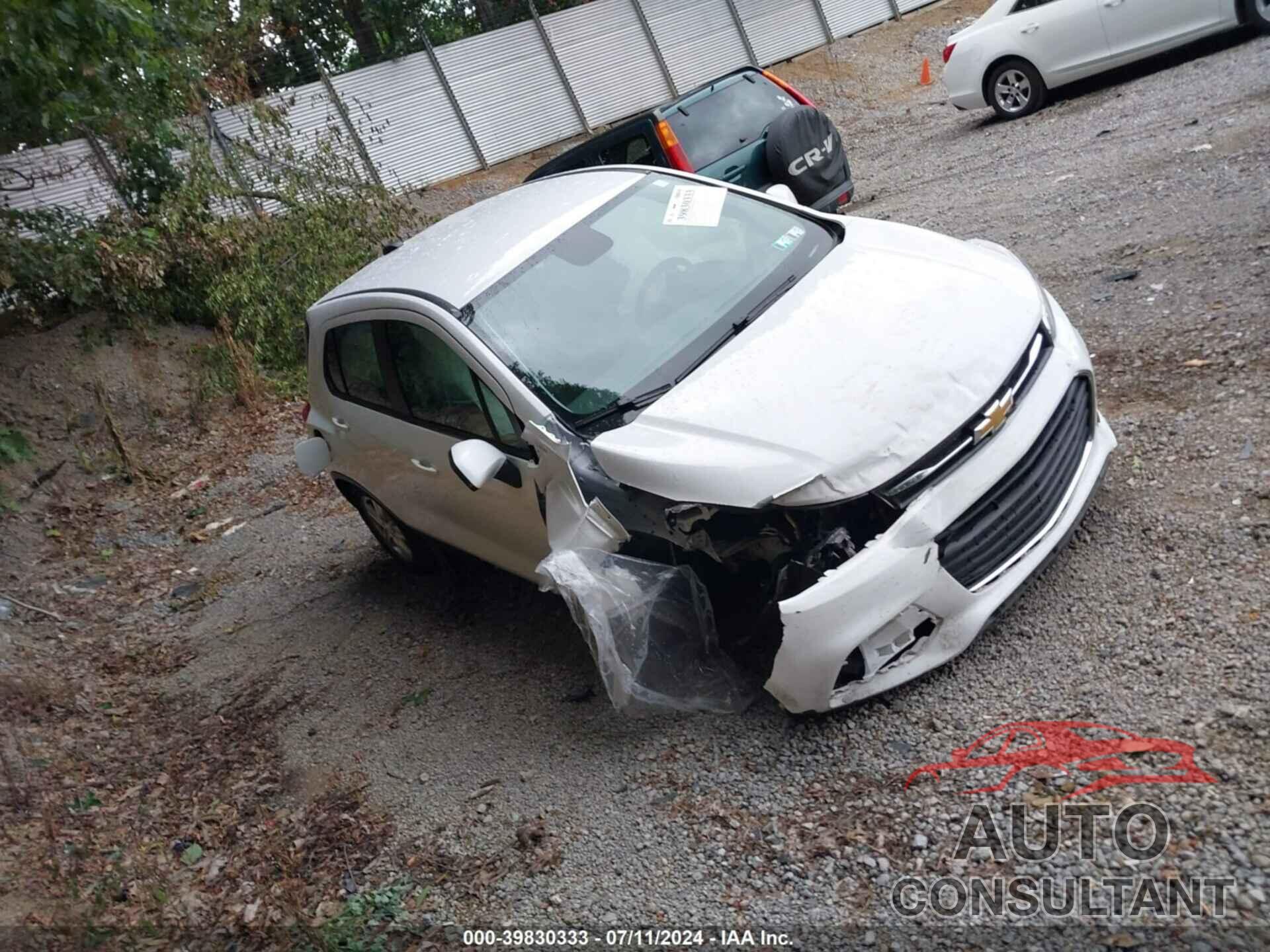 CHEVROLET TRAX 2018 - 3GNCJNSB7JL372968