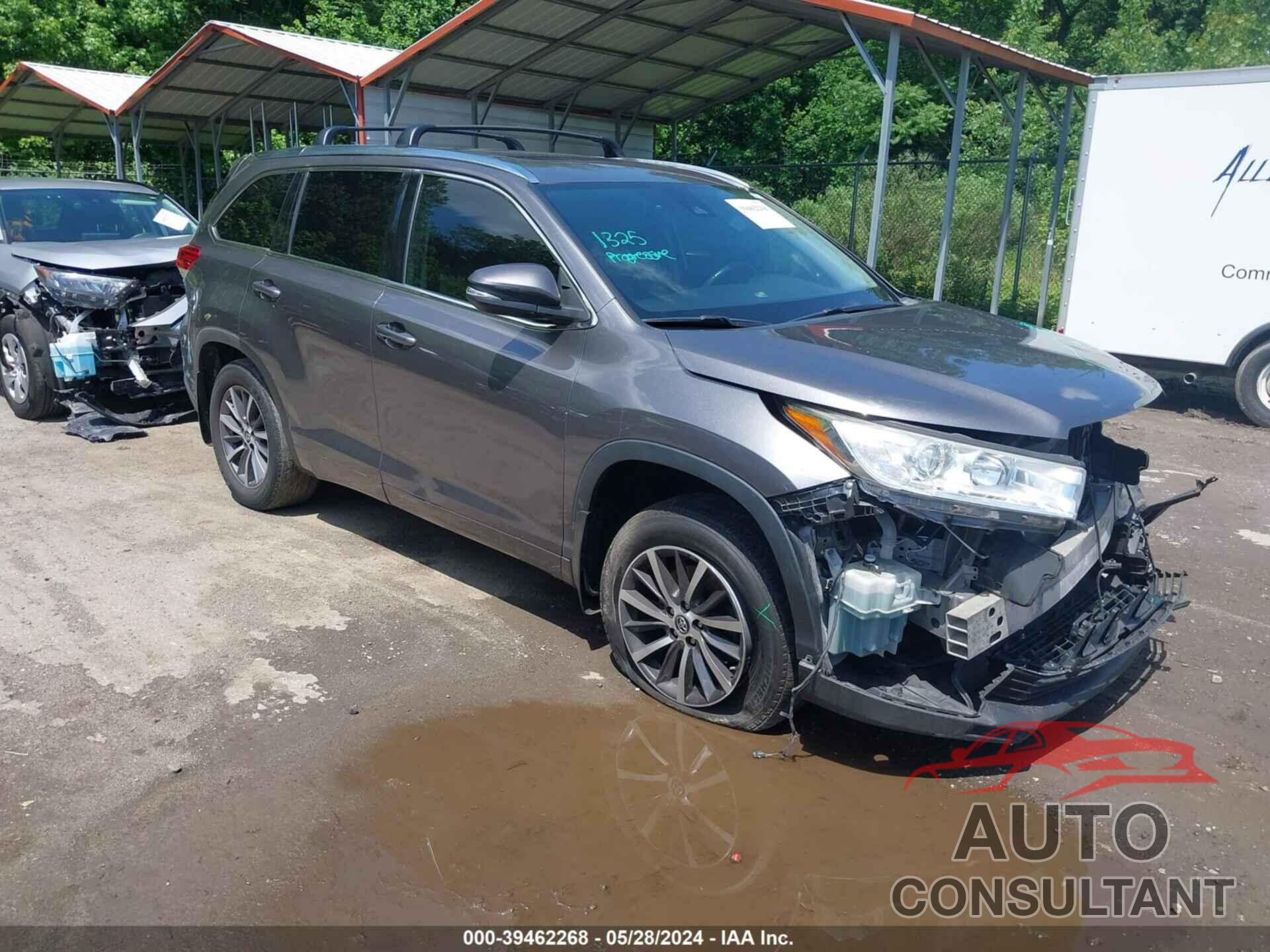 TOYOTA HIGHLANDER 2018 - 5TDJZRFH9JS849151