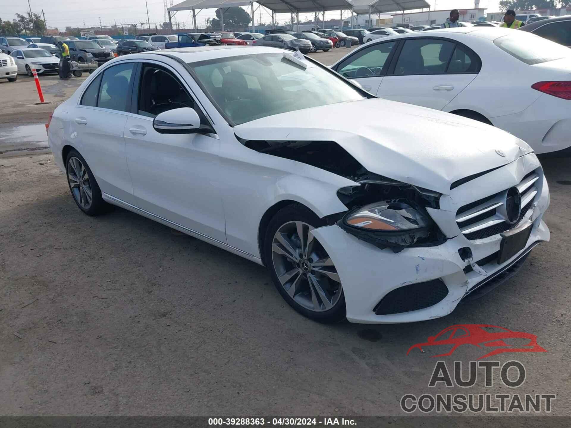 MERCEDES-BENZ C 300 2018 - 55SWF4JB5JU263666