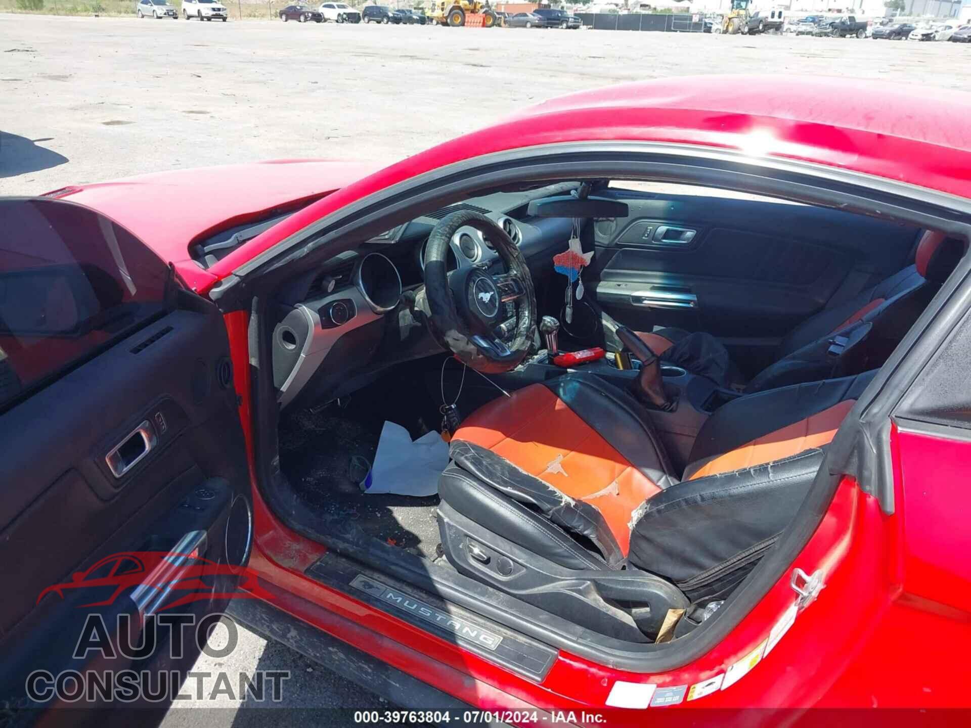 FORD MUSTANG 2019 - 1FA6P8CF5K5186344