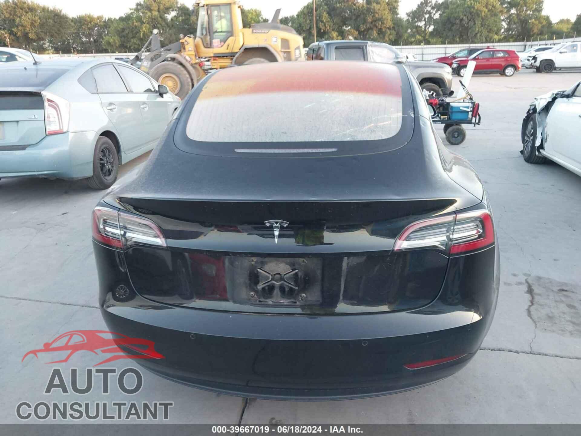 TESLA MODEL 3 2018 - 5YJ3E1EA4JF004948