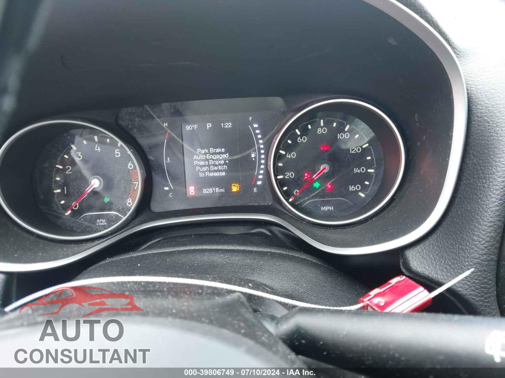 JEEP COMPASS 2018 - 3C4NJDBB4JT366346