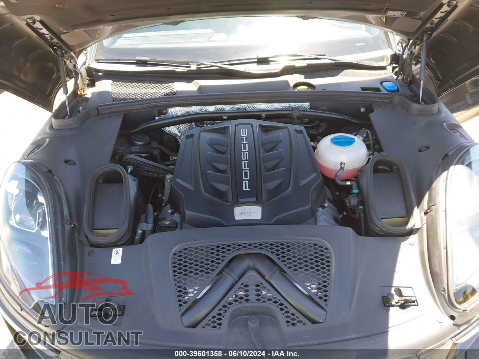 PORSCHE MACAN 2017 - WP1AG2A52HLB56250