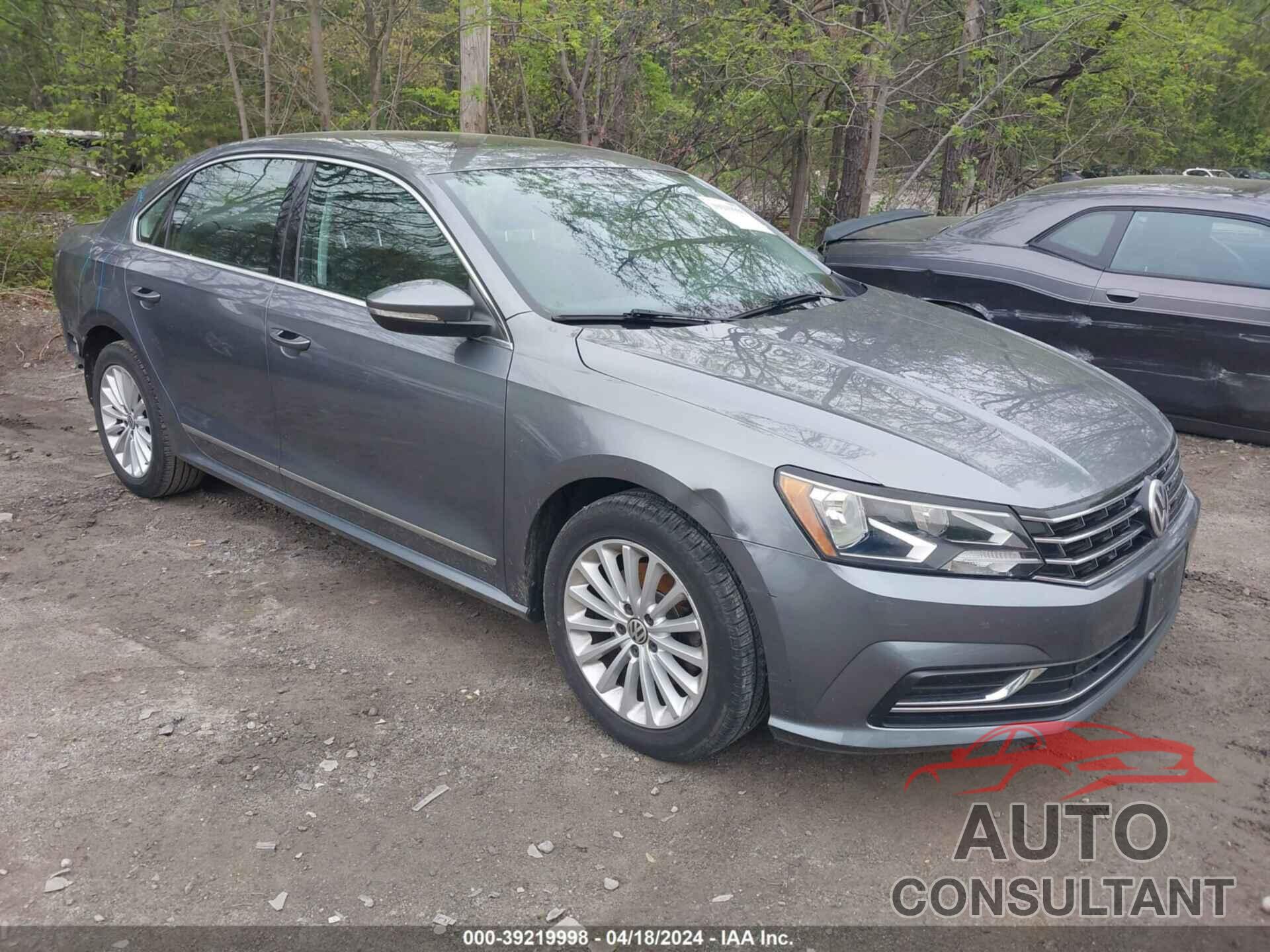 VOLKSWAGEN PASSAT 2017 - 1VWBT7A32HC005984