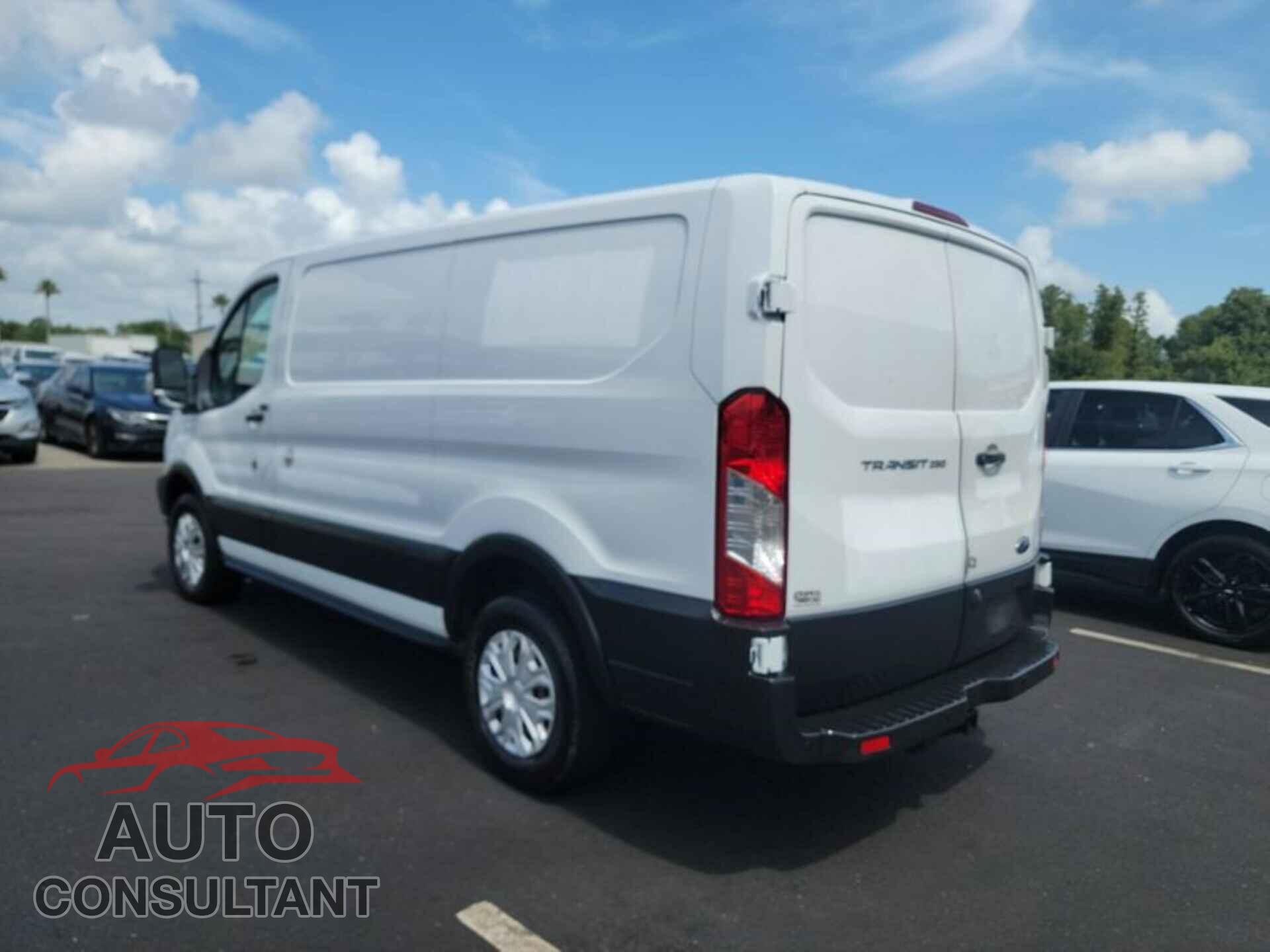 FORD TRANSIT 2019 - 1FTYR1YG8KKB08566