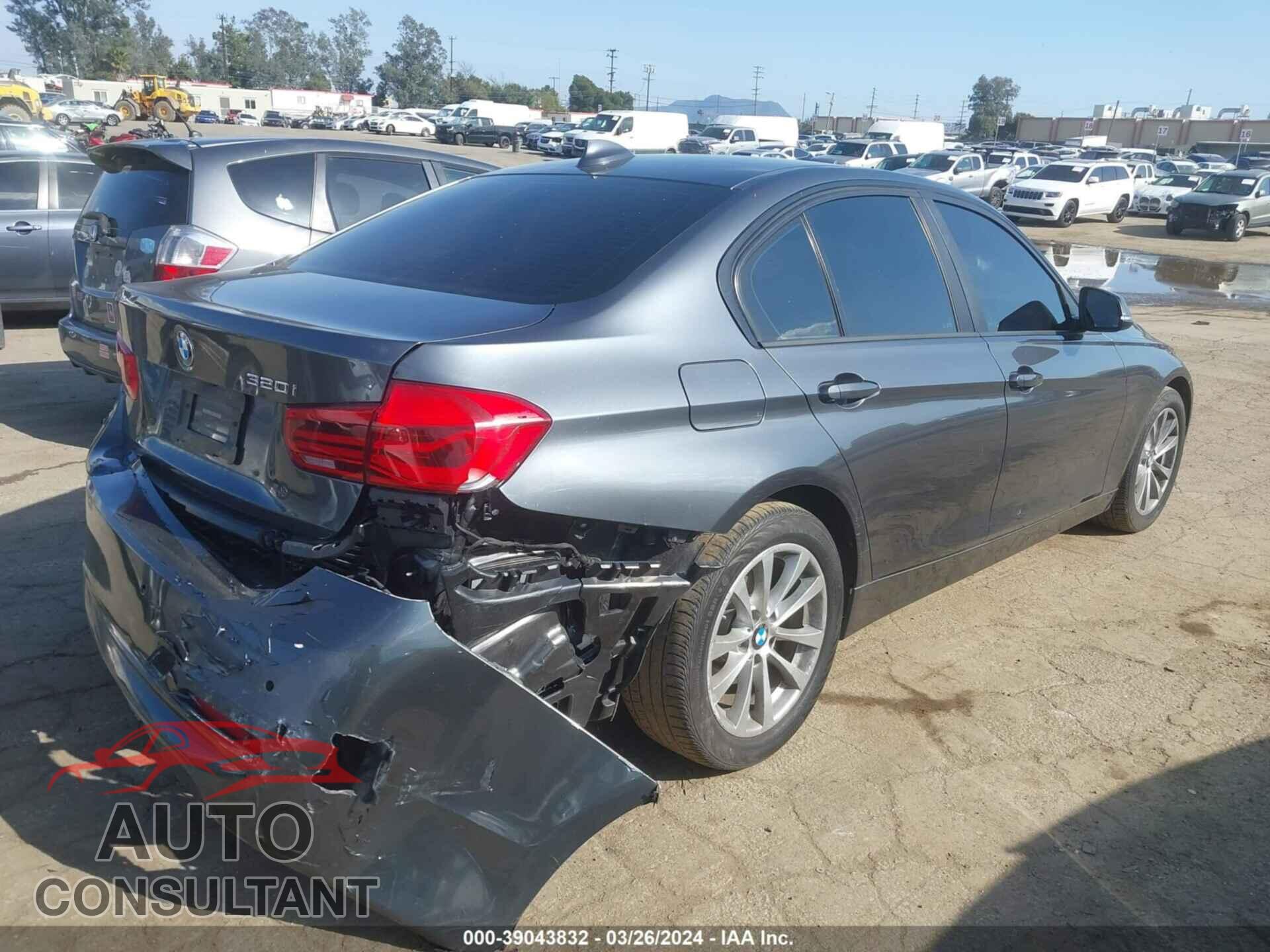 BMW 320I 2016 - WBA8E1G59GNU11662