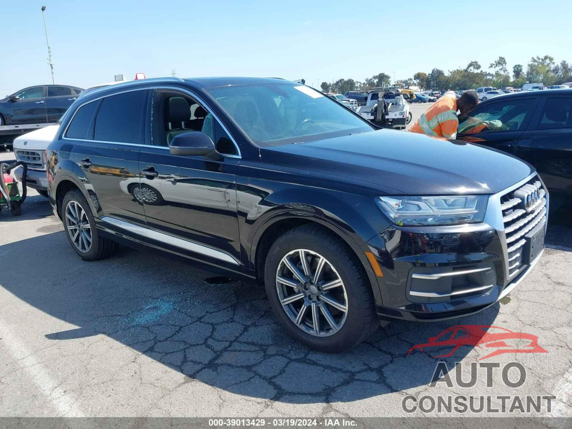 AUDI Q7 2017 - WA1LAAF71HD011611